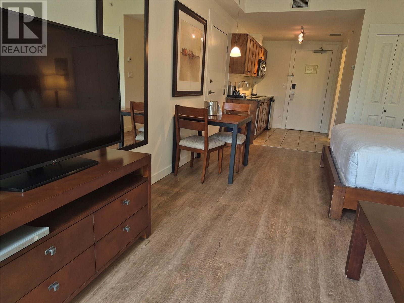 4200 Lakeshore Drive Drive Unit# 302, Osoyoos, British Columbia  V0H 1V6 - Photo 9 - 10353199