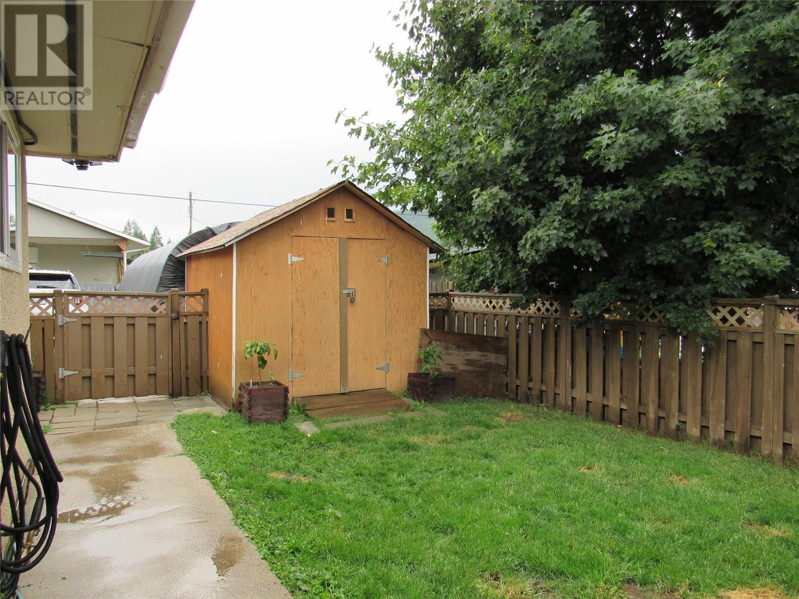 1755 Columbia Gardens Road, Fruitvale, British Columbia  V0G 1L0 - Photo 16 - 10353190