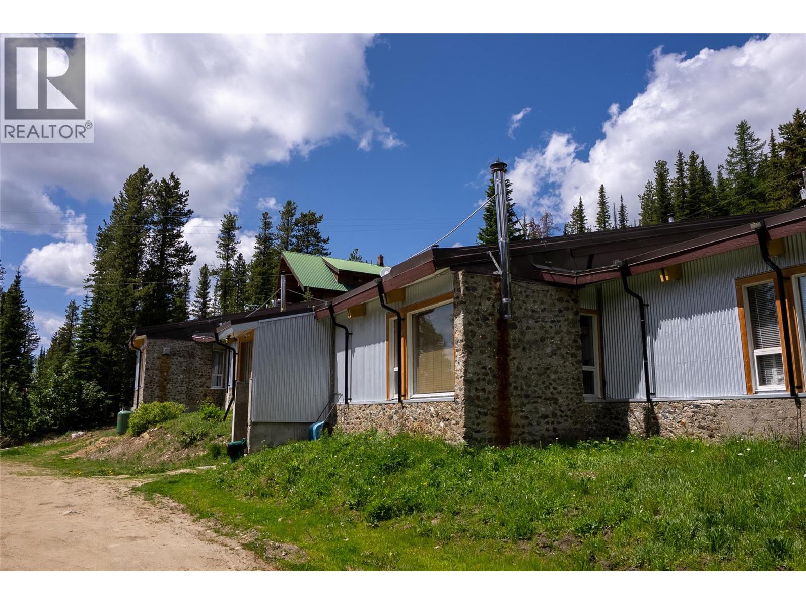 130 Cougar Road Unit# 6, Mount Baldy, British Columbia  V0H 1T8 - Photo 1 - 10352903
