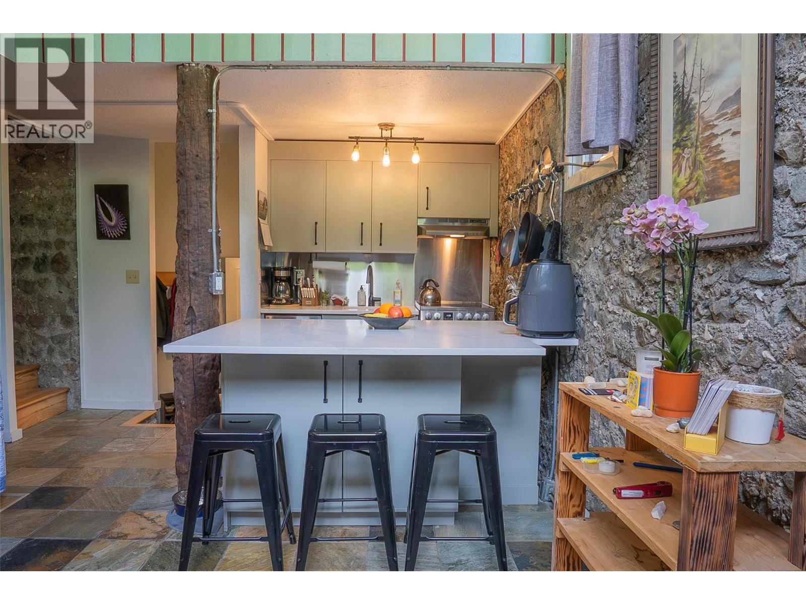 130 Cougar Road Unit# 6, Mount Baldy, British Columbia  V0H 1T8 - Photo 3 - 10352903