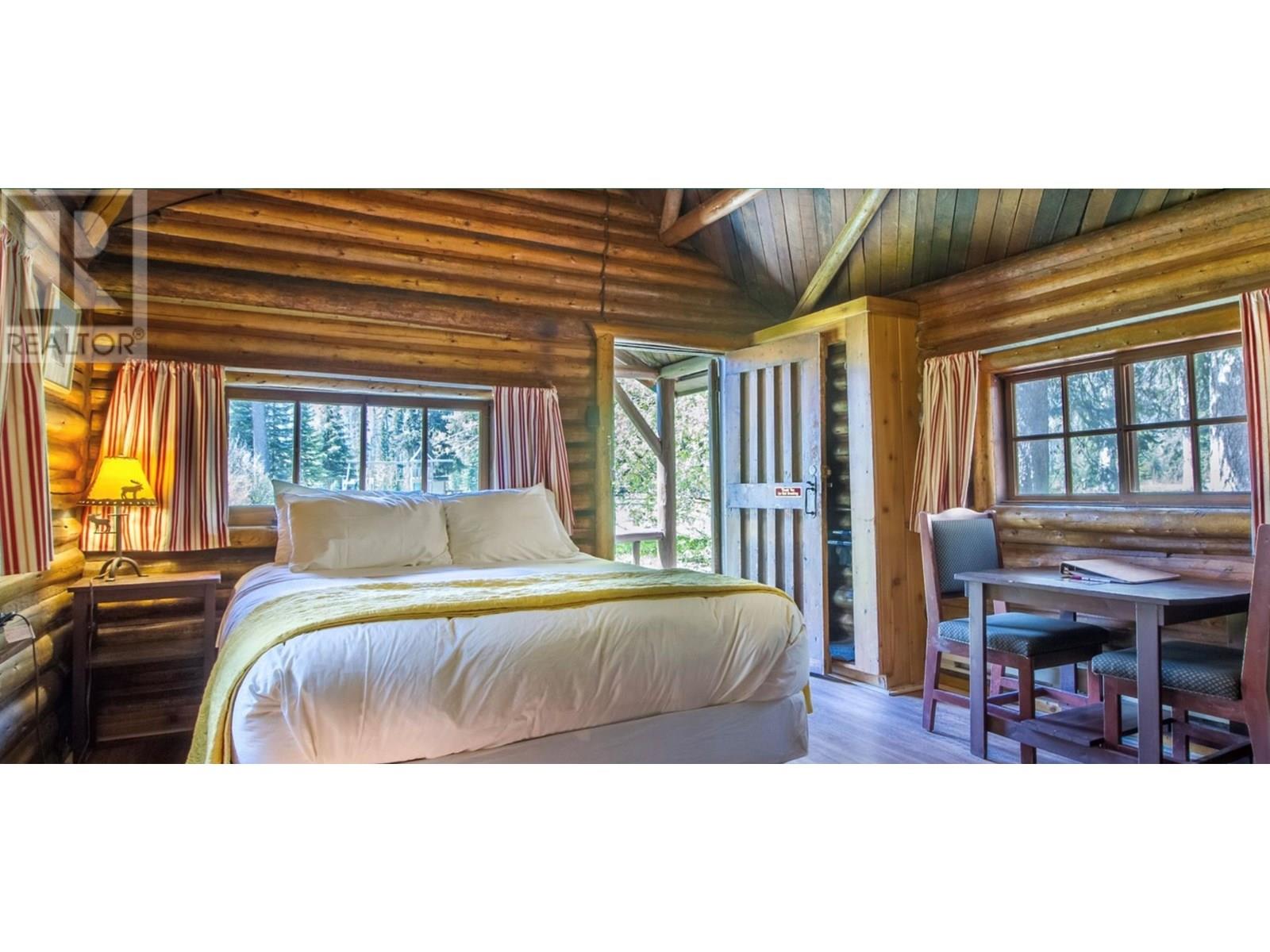 9500 Highway 93 S, Spillimacheen, British Columbia  V0A 1M0 - Photo 15 - 10353441