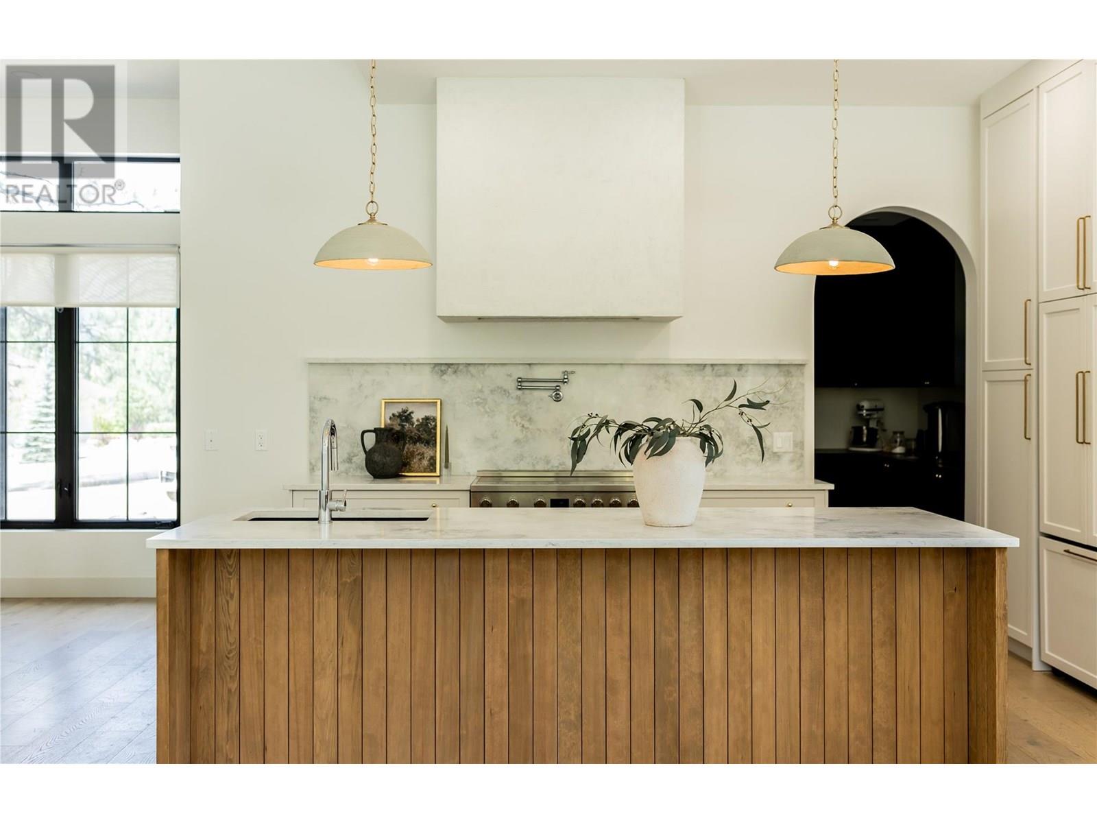 2690 Placer Place, Grand Forks, British Columbia  V0H 1H2 - Photo 9 - 10353463