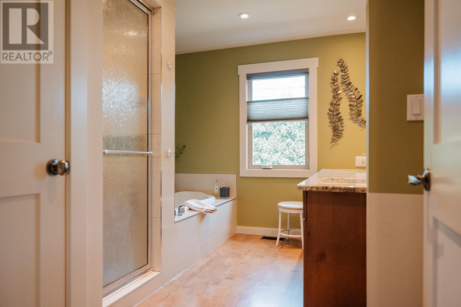 2150 28 Street Ne, Salmon Arm, British Columbia  V1E 3E1 - Photo 20 - 10352007