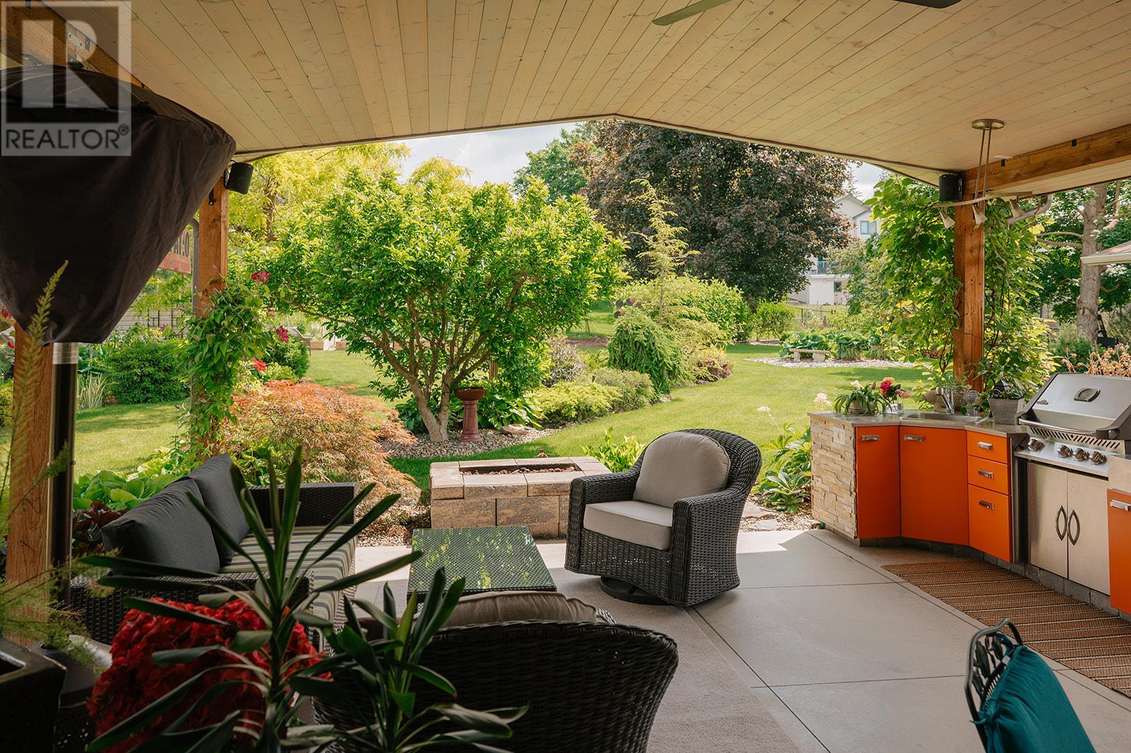 2150 28 Street Ne, Salmon Arm, British Columbia  V1E 3E1 - Photo 35 - 10352007