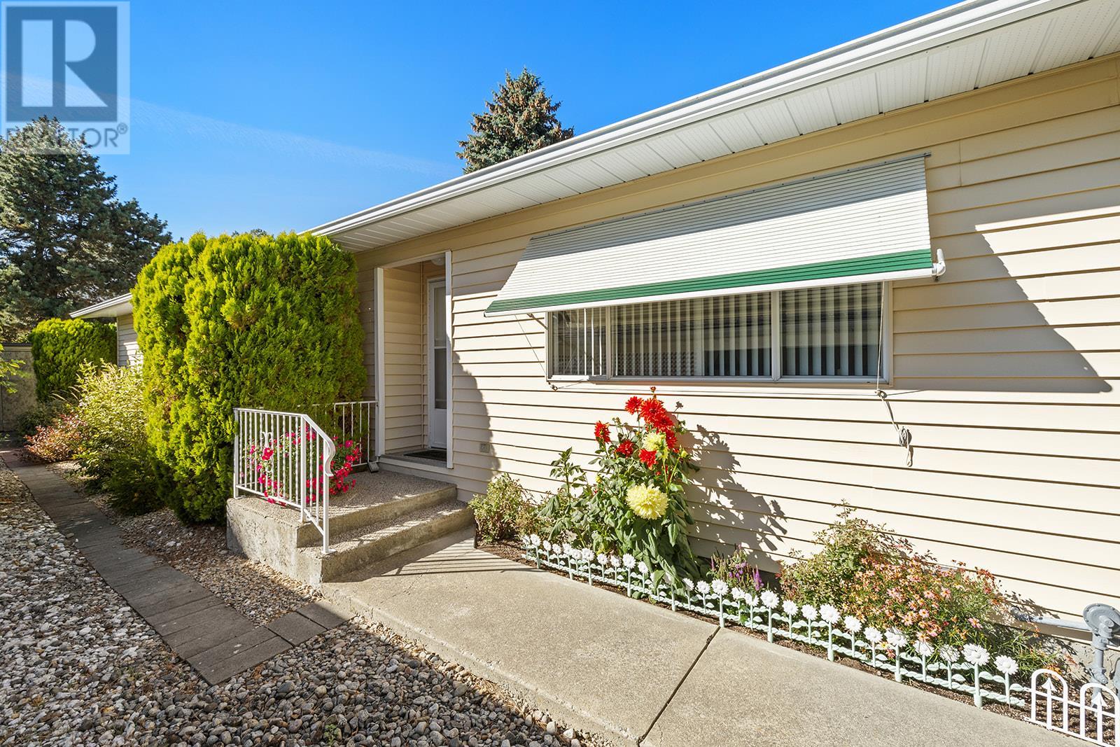 17017 Snow Avenue Unit# 3, Summerland, British Columbia  V0H 1Z6 - Photo 3 - 10353114