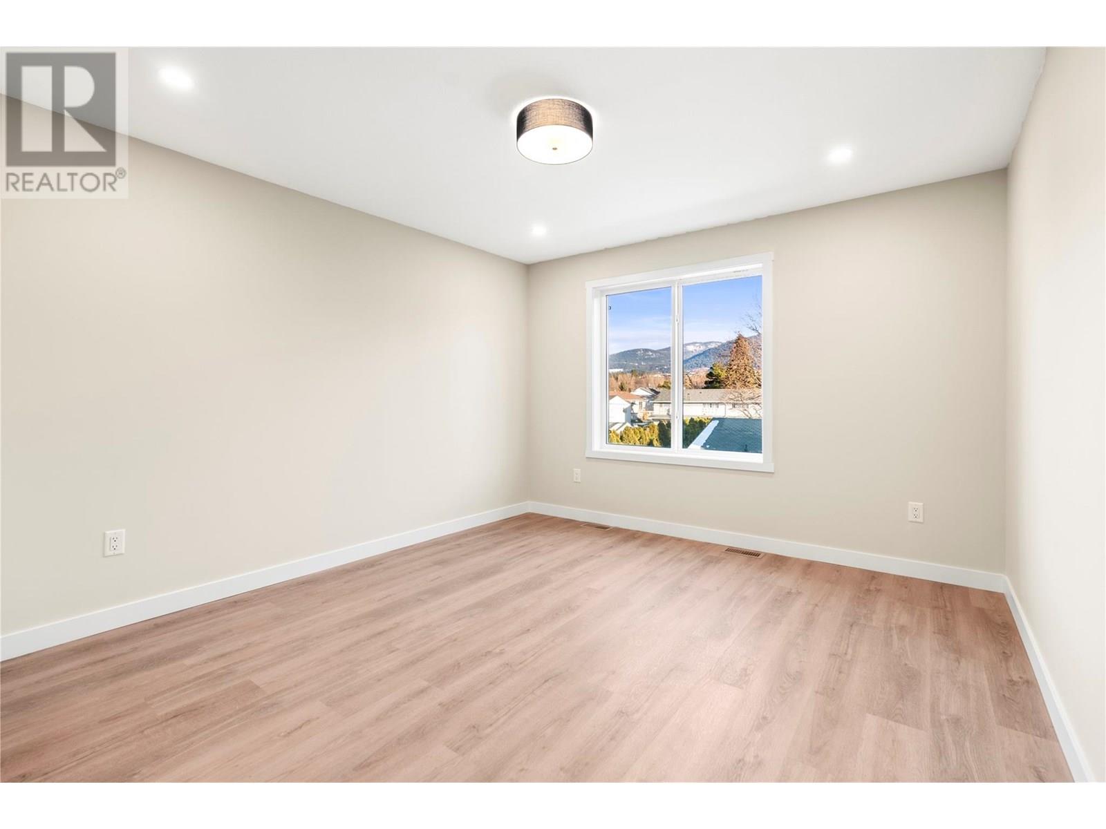 3907 26 Street Unit# 1, Vernon, British Columbia  V1T 4V5 - Photo 14 - 10353222