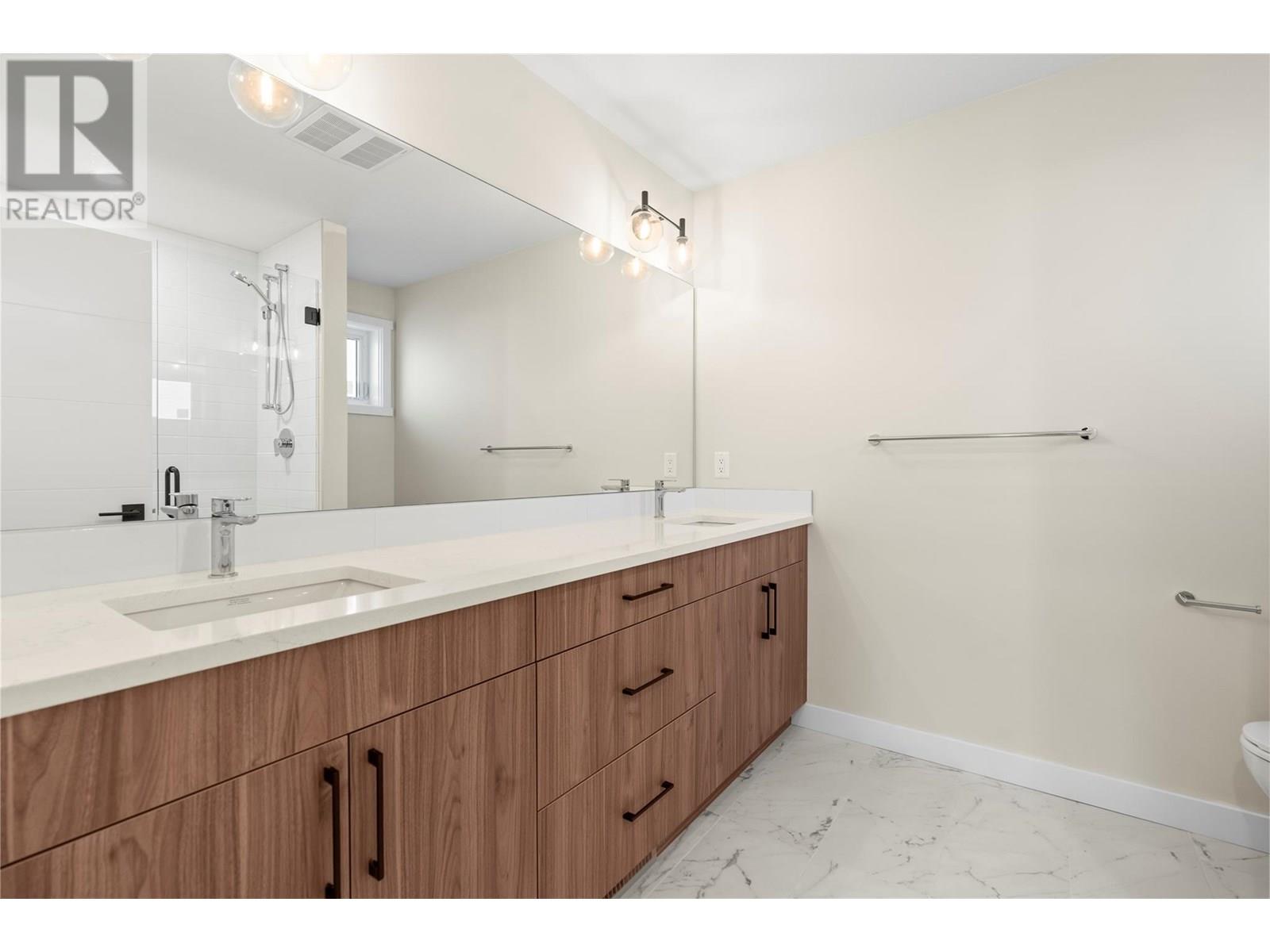 3907 26 Street Unit# 1, Vernon, British Columbia  V1T 4V5 - Photo 17 - 10353222