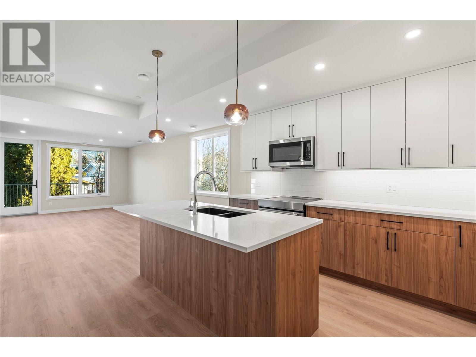 3907 26 Street Unit# 3, Vernon, British Columbia  V1T 4V5 - Photo 2 - 10353224