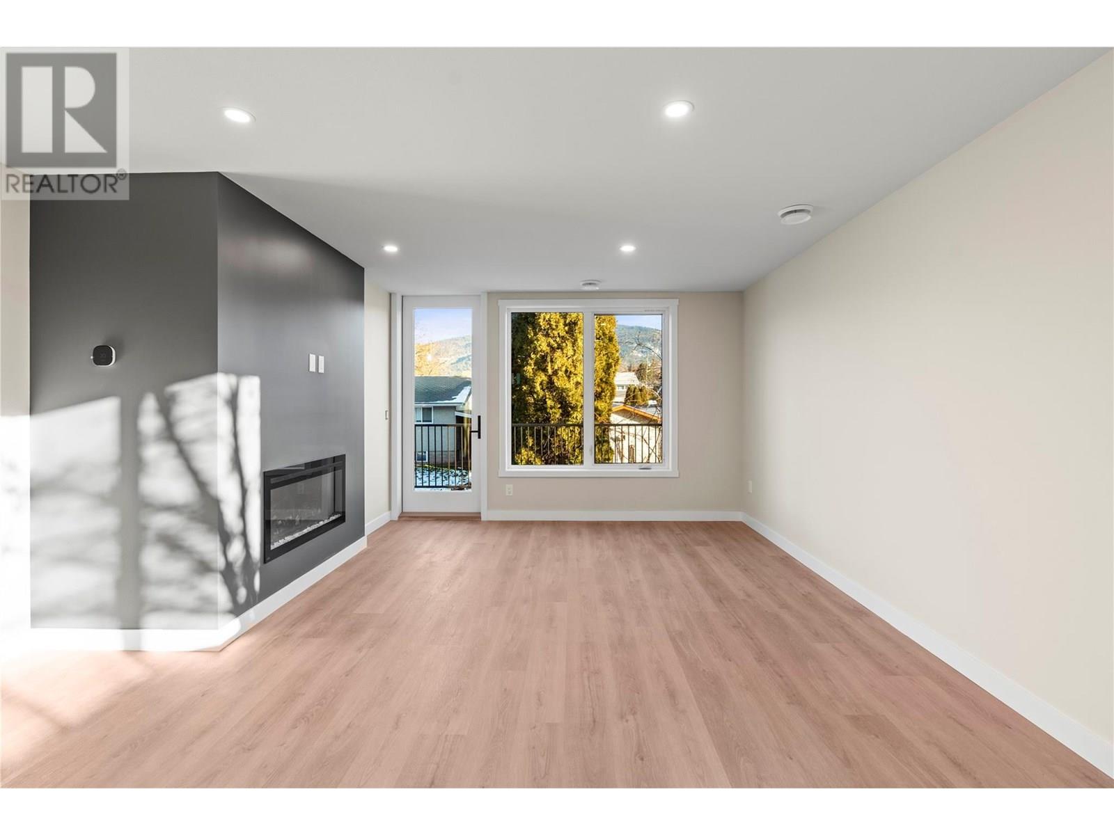 3907 26 Street Unit# 3, Vernon, British Columbia  V1T 4V5 - Photo 4 - 10353224