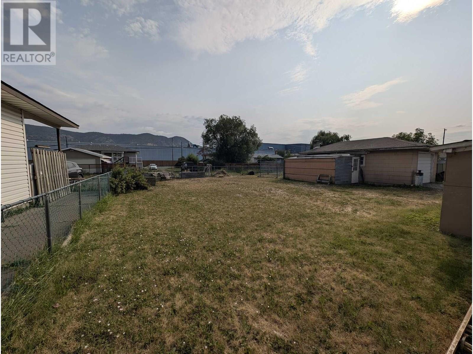 2437 Coutlee Avenue, Merritt, British Columbia  V1K 1B8 - Photo 3 - 10353584
