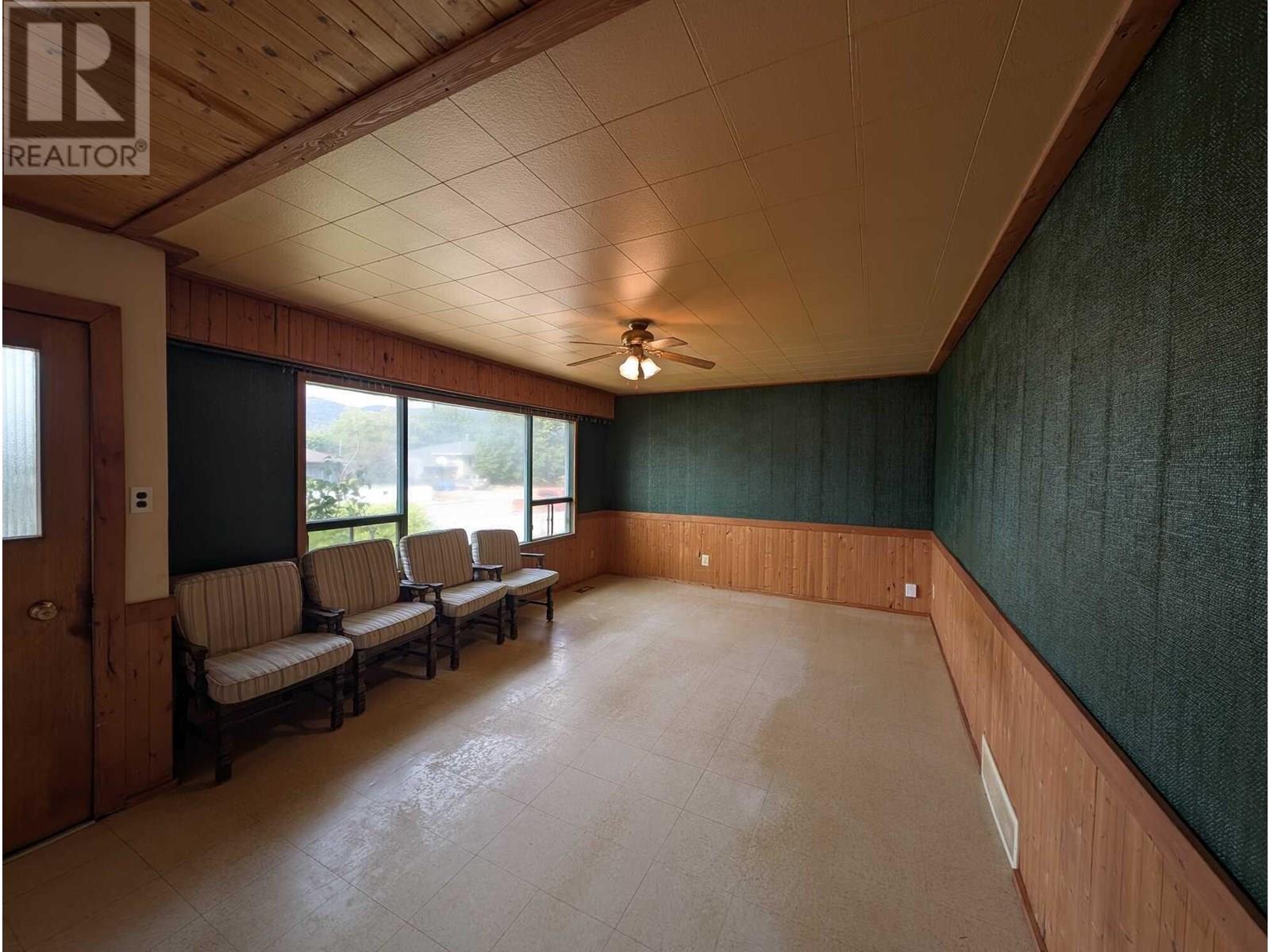 2437 Coutlee Avenue, Merritt, British Columbia  V1K 1B8 - Photo 9 - 10353584