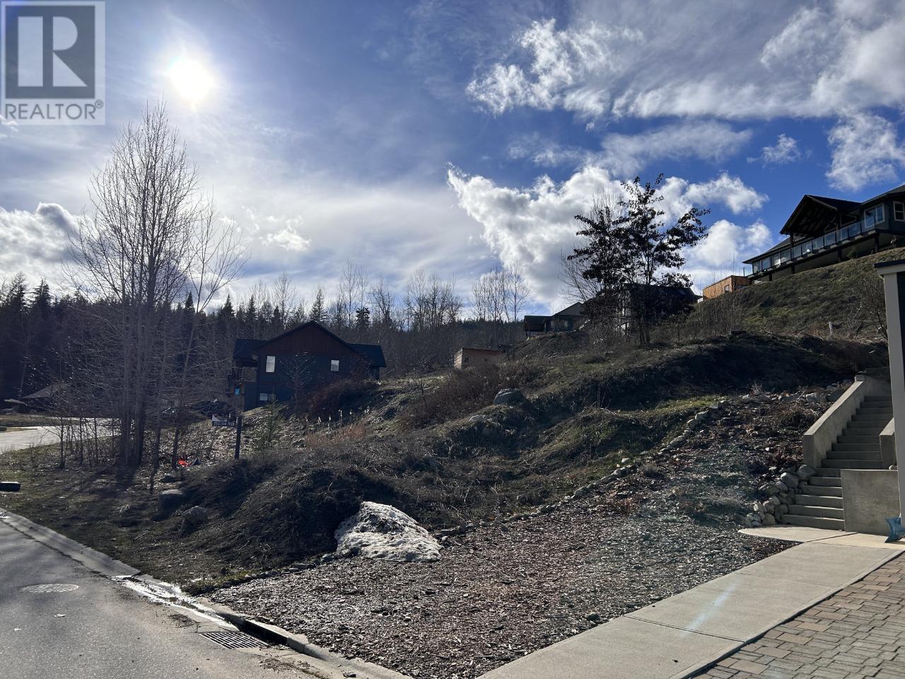 806 White Tail Drive, Rossland, British Columbia  V0G 1Y0 - Photo 10 - 10348455