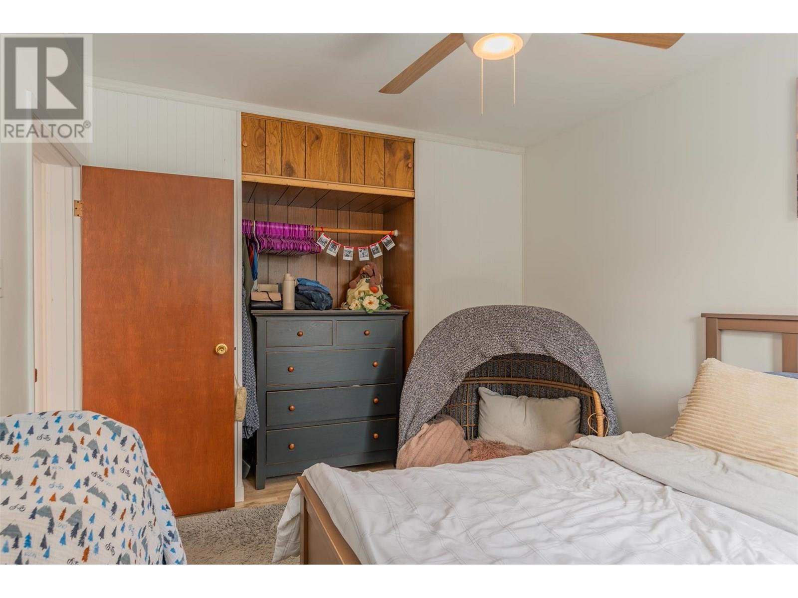 1953 Plewman Way, Rossland, British Columbia  V0G 1Y0 - Photo 18 - 10353239