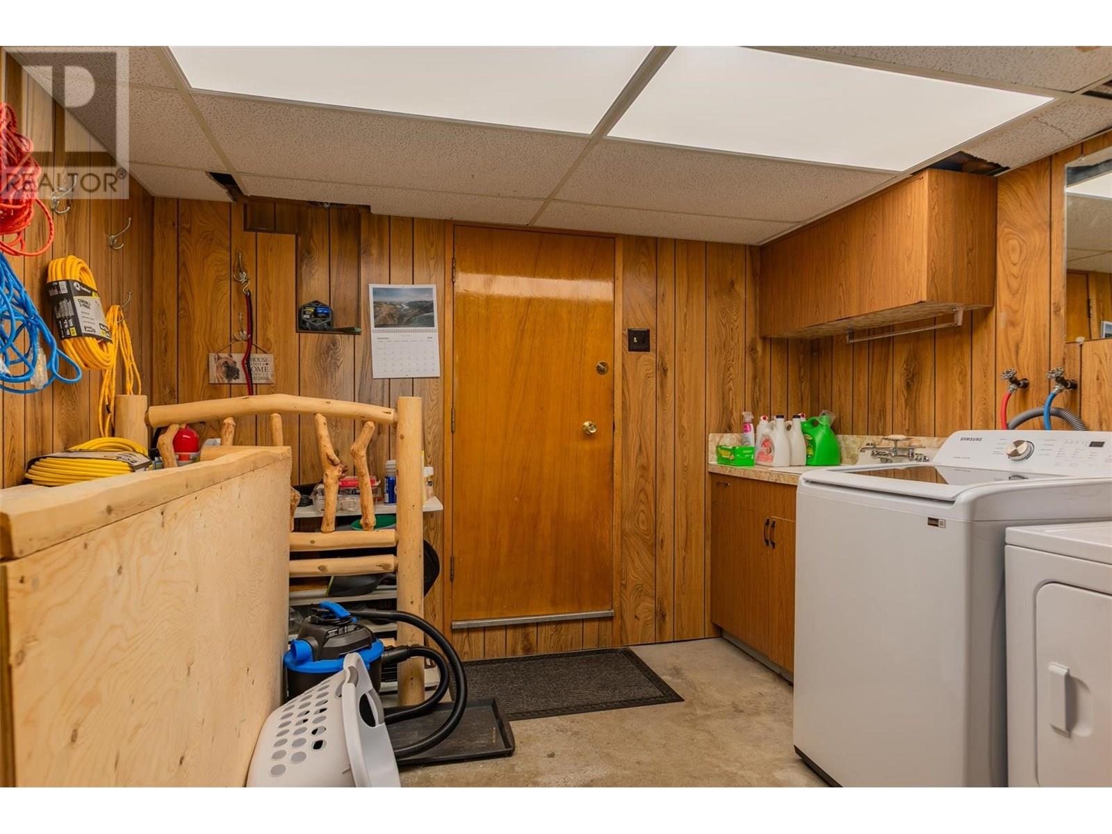 1953 Plewman Way, Rossland, British Columbia  V0G 1Y0 - Photo 20 - 10353239