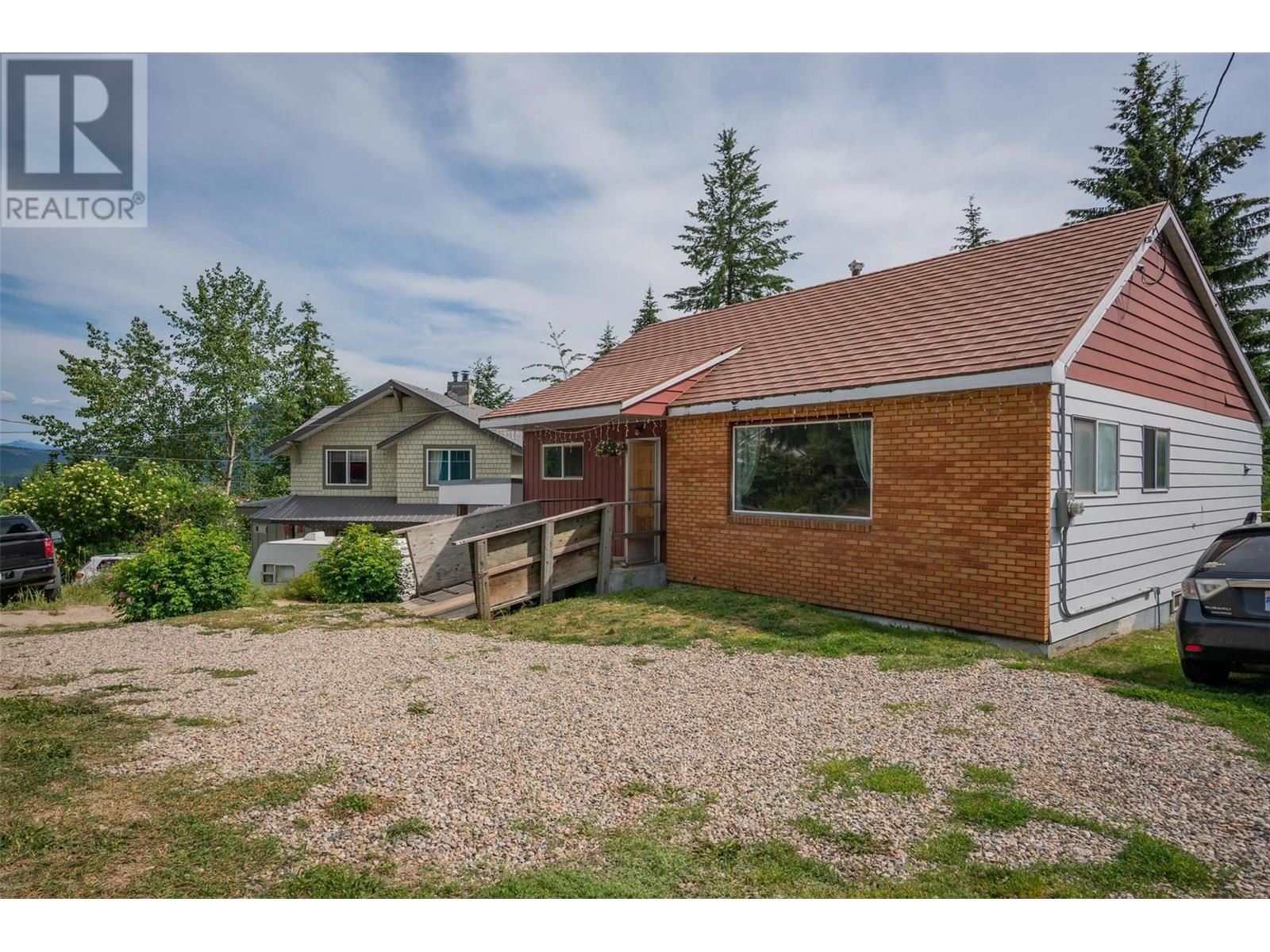 1953 Plewman Way, Rossland, British Columbia  V0G 1Y0 - Photo 38 - 10353239