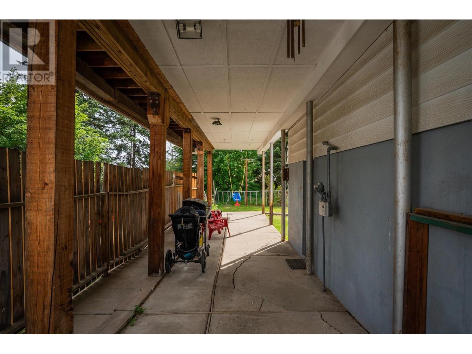 1953 Plewman Way, Rossland, British Columbia  V0G 1Y0 - Photo 40 - 10353239