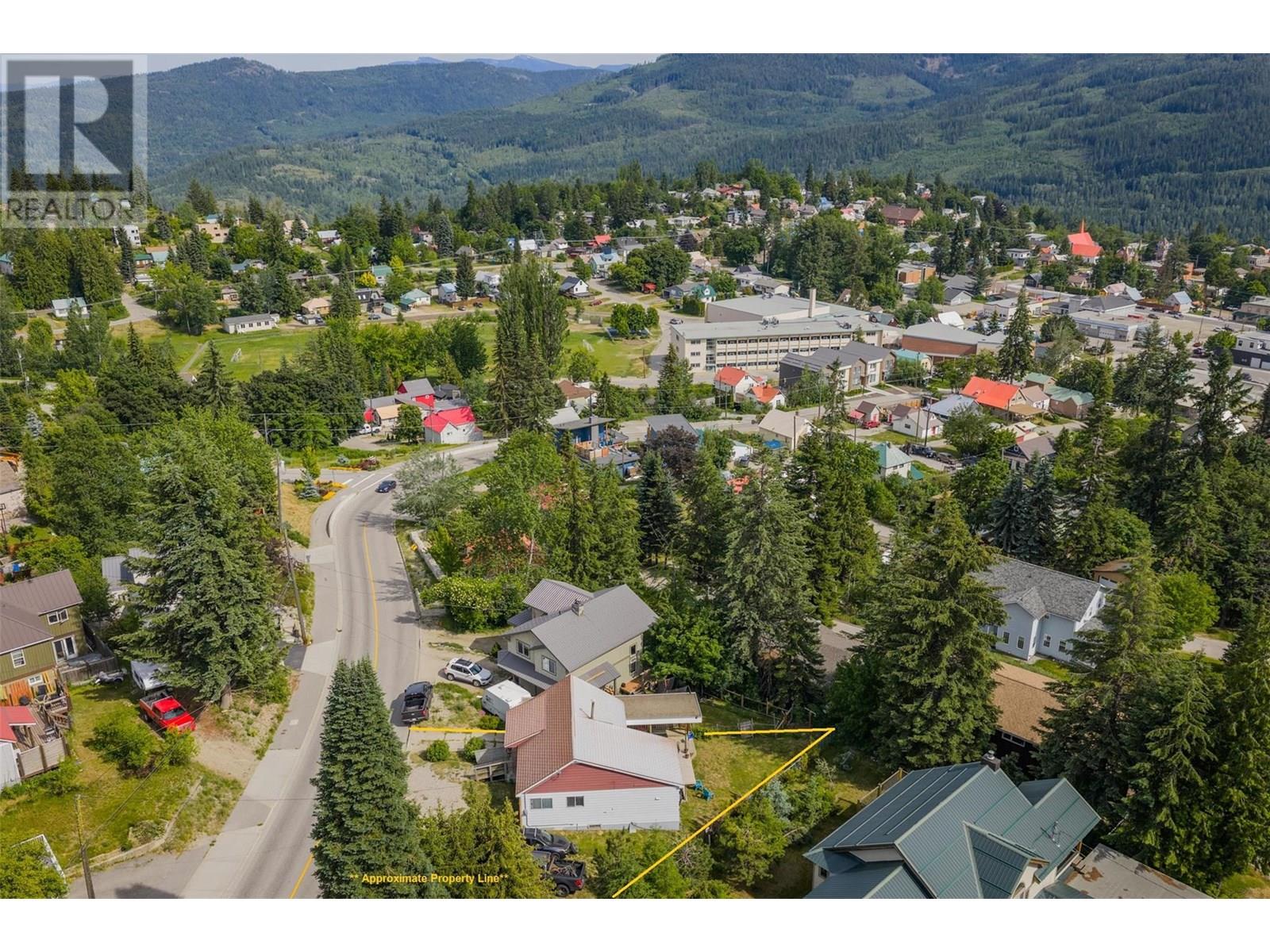 1953 Plewman Way, Rossland, British Columbia  V0G 1Y0 - Photo 56 - 10353239