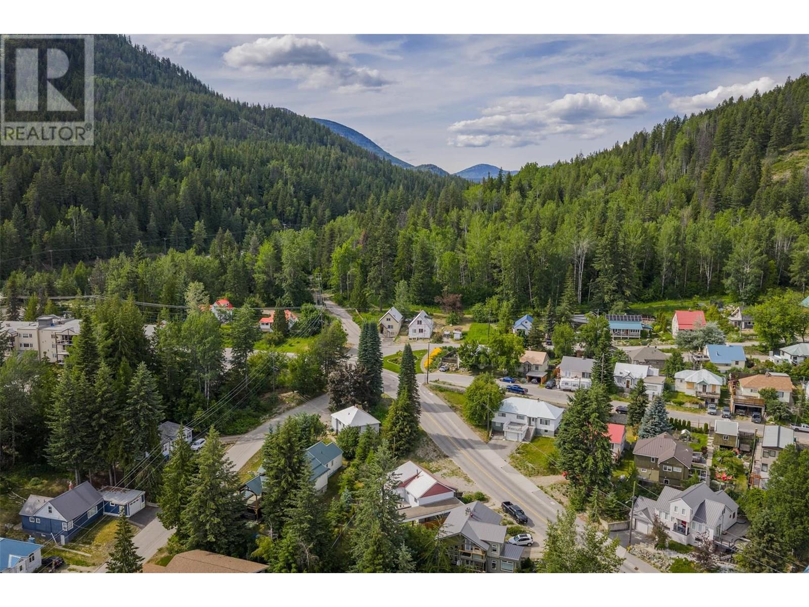 1953 Plewman Way, Rossland, British Columbia  V0G 1Y0 - Photo 61 - 10353239