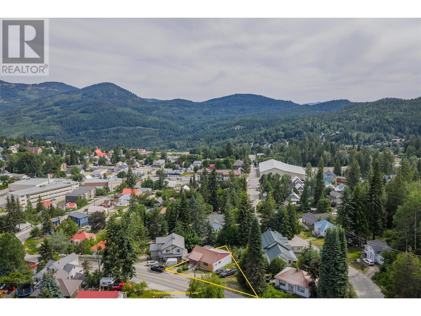 1953 Plewman Way, Rossland, British Columbia  V0G 1Y0 - Photo 65 - 10353239