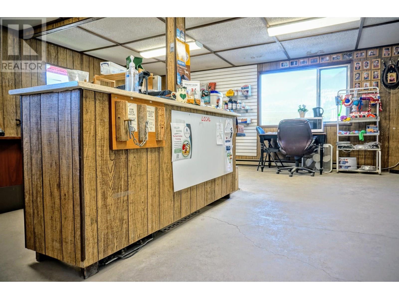 553 Highway 93/95, Invermere, British Columbia  V0A 1K3 - Photo 10 - 10353177