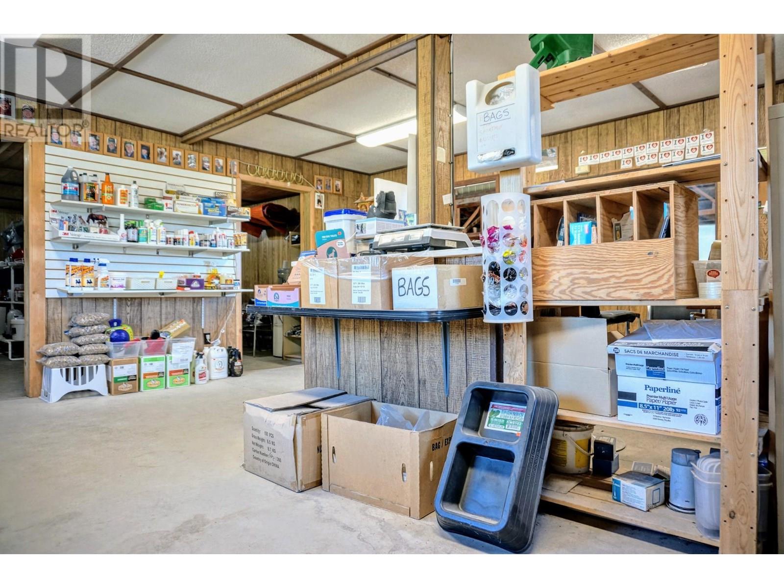 553 Highway 93/95, Invermere, British Columbia  V0A 1K3 - Photo 11 - 10353177