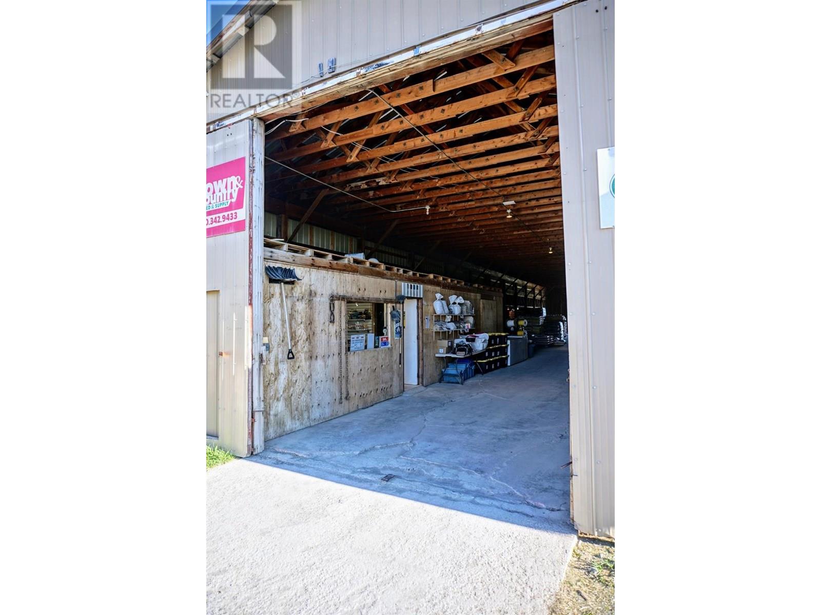 553 Highway 93/95, Invermere, British Columbia  V0A 1K3 - Photo 20 - 10353177