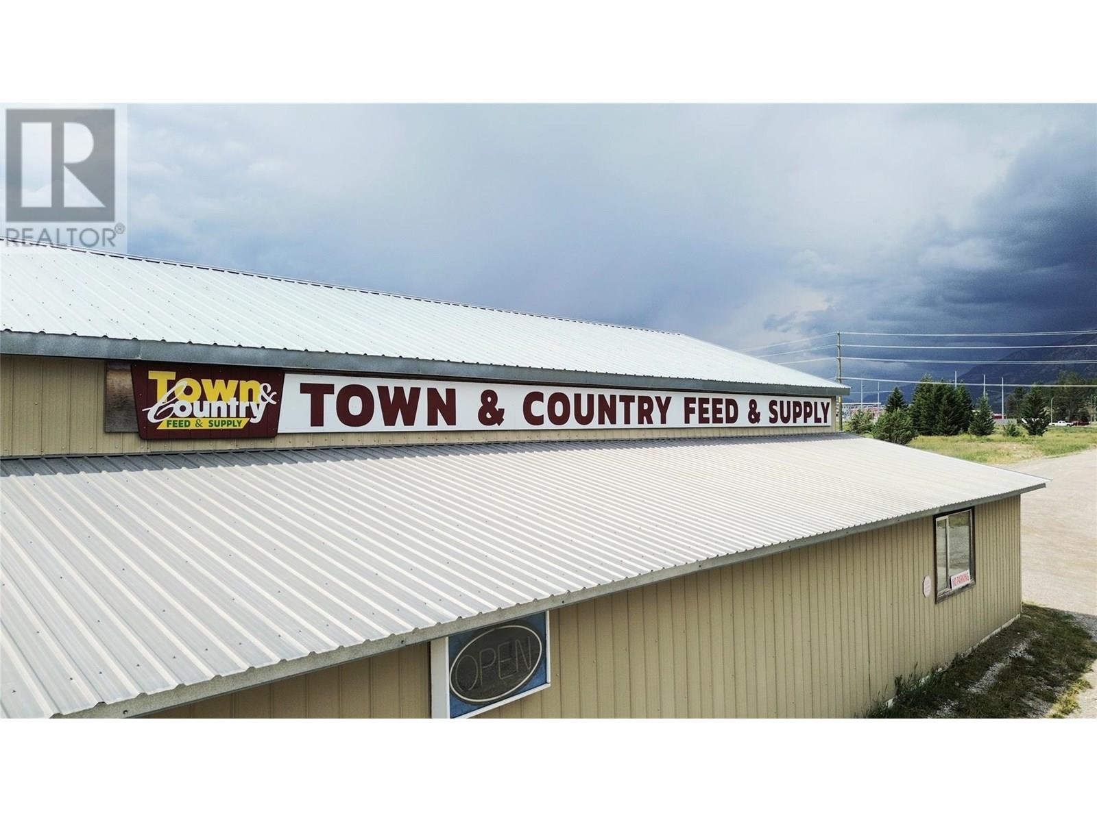 553 Highway 93/95, Invermere, British Columbia  V0A 1K3 - Photo 4 - 10353177