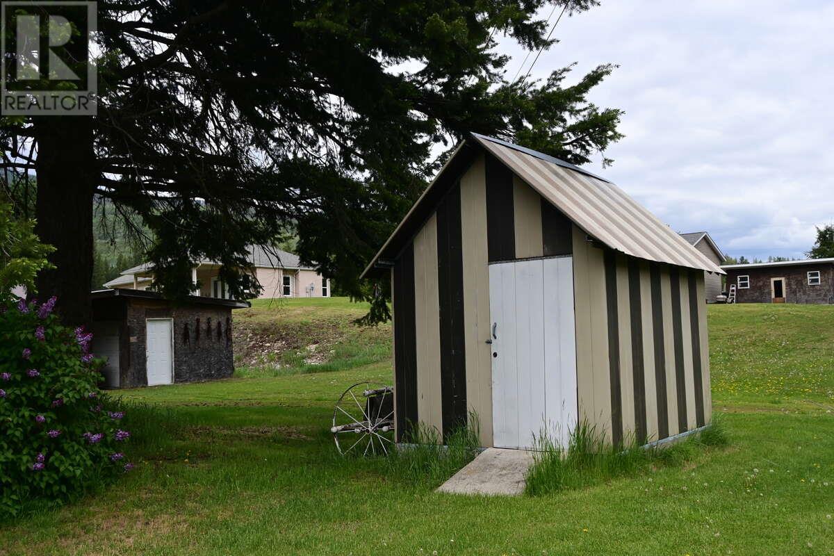 2165 Raven Road, Castlegar, British Columbia  V1N 4S9 - Photo 12 - 10353794