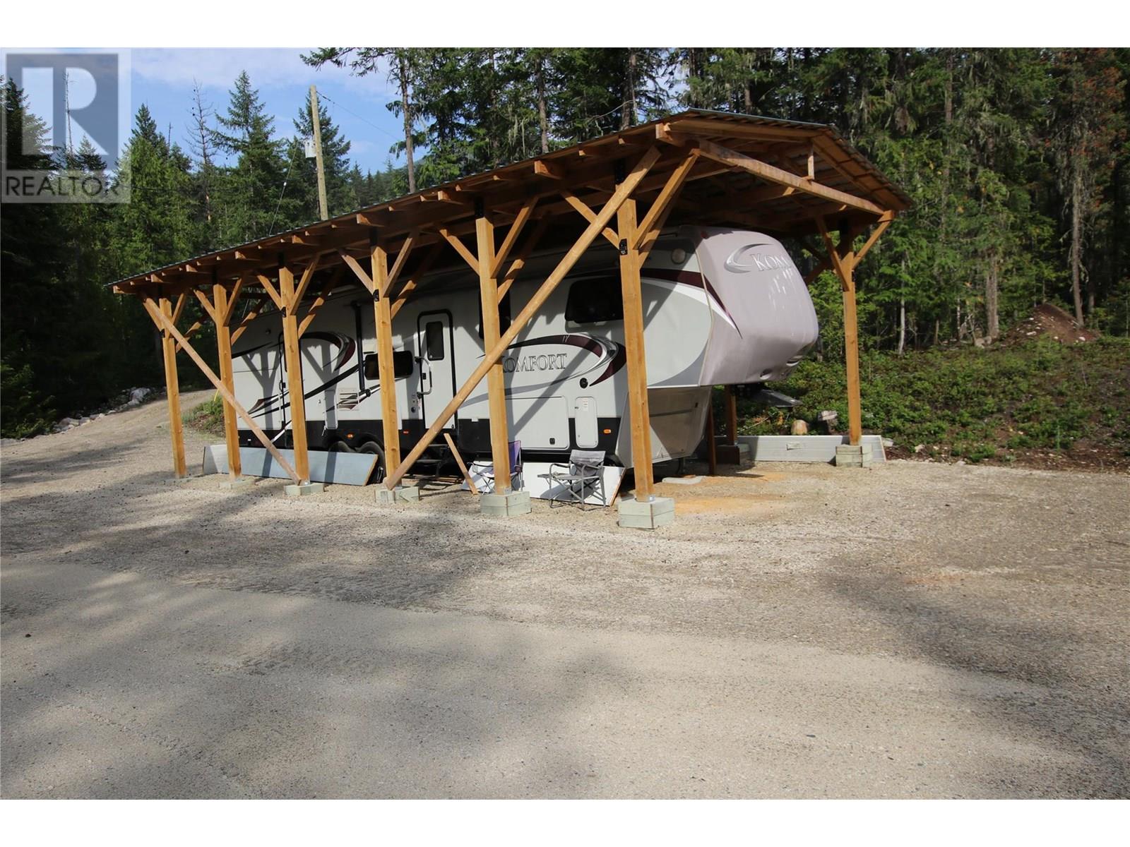 854 Alexander Road, Nakusp, British Columbia  V0G 1R1 - Photo 5 - 10353334