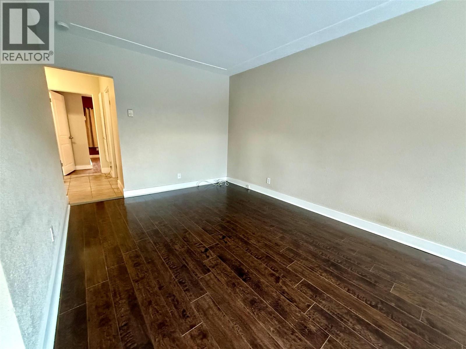 714 12th Street, Castlegar, British Columbia  V1N 2K3 - Photo 11 - 10353750