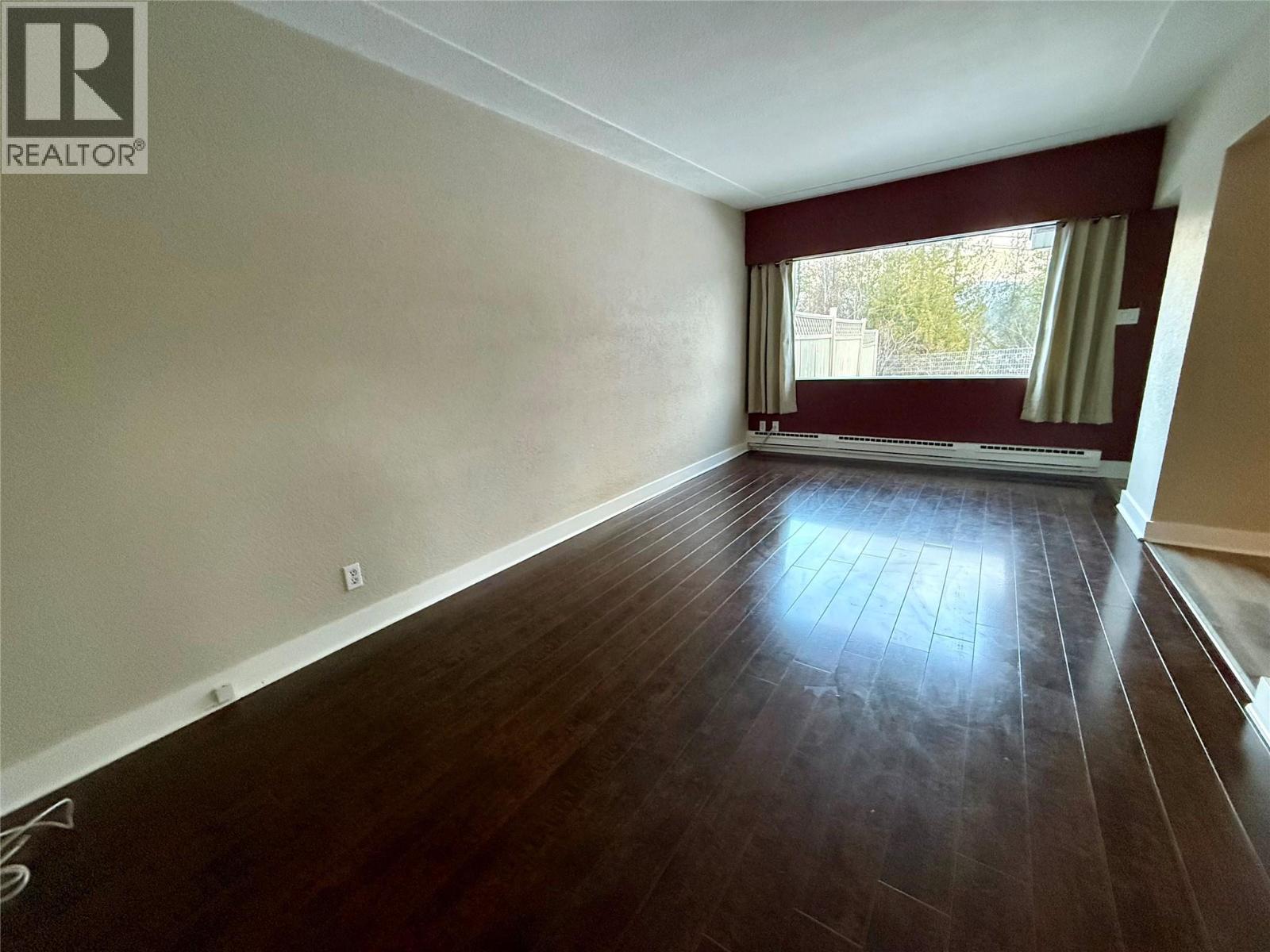 714 12th Street, Castlegar, British Columbia  V1N 2K3 - Photo 12 - 10353750