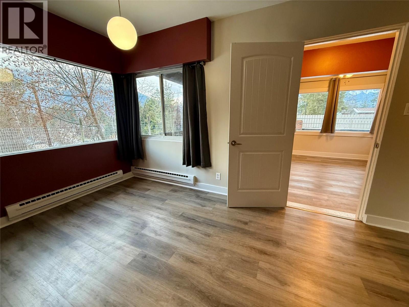 714 12th Street, Castlegar, British Columbia  V1N 2K3 - Photo 58 - 10353757