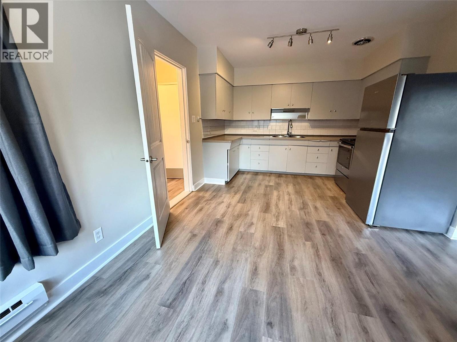 714 12th Street, Castlegar, British Columbia  V1N 2K3 - Photo 59 - 10353757