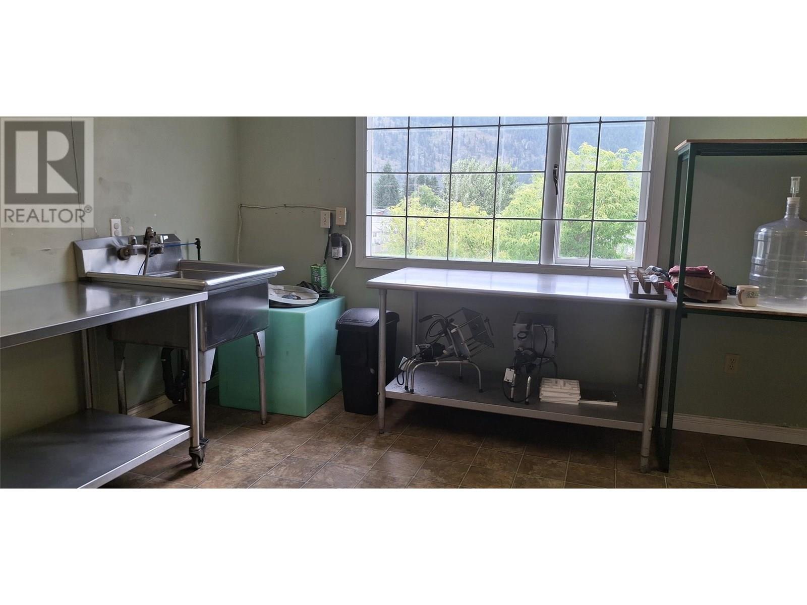 722 1st Avenue, Chase, British Columbia  V0E 1M0 - Photo 13 - 10353677