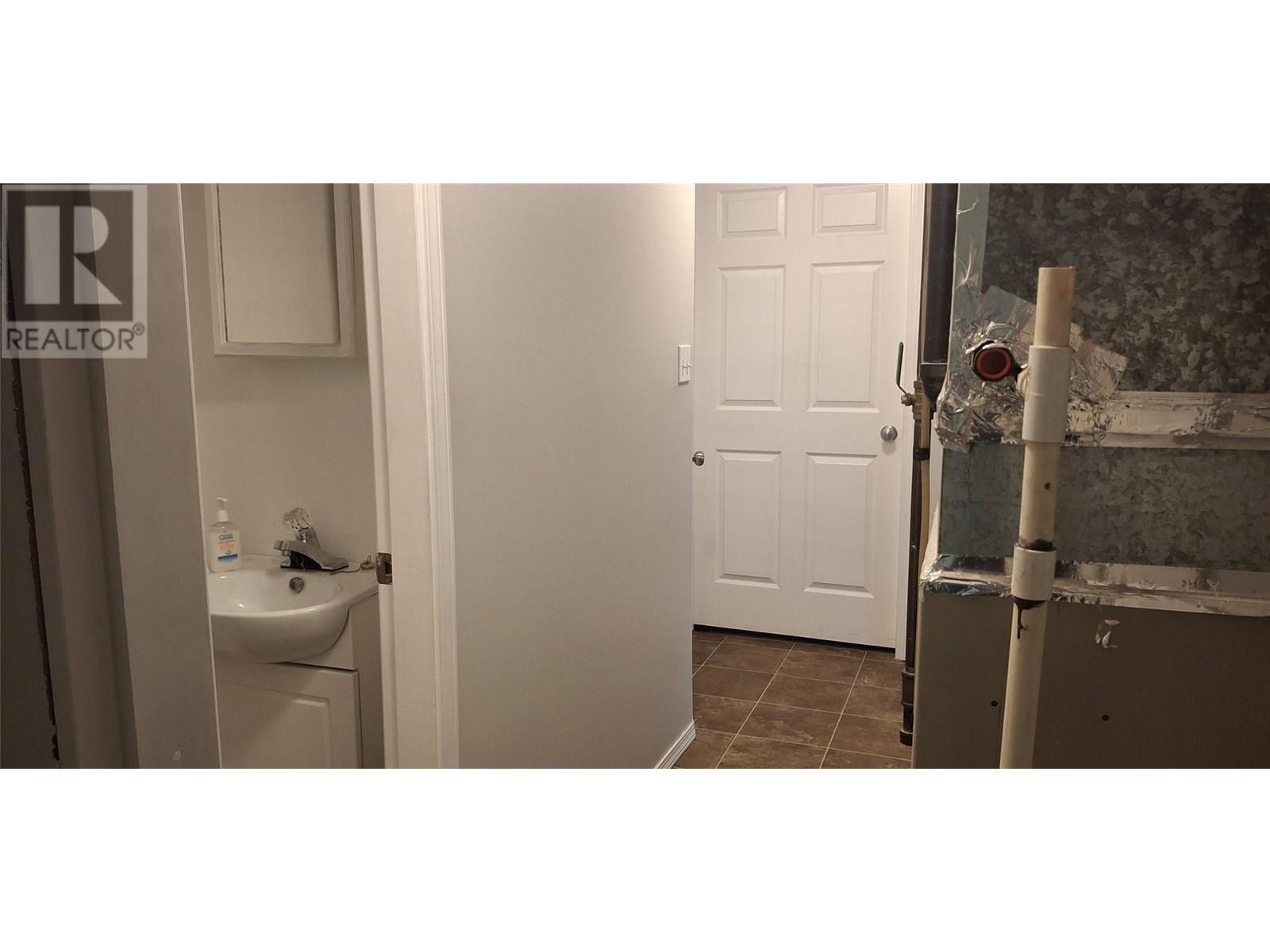 722 1st Avenue, Chase, British Columbia  V0E 1M0 - Photo 32 - 10353677