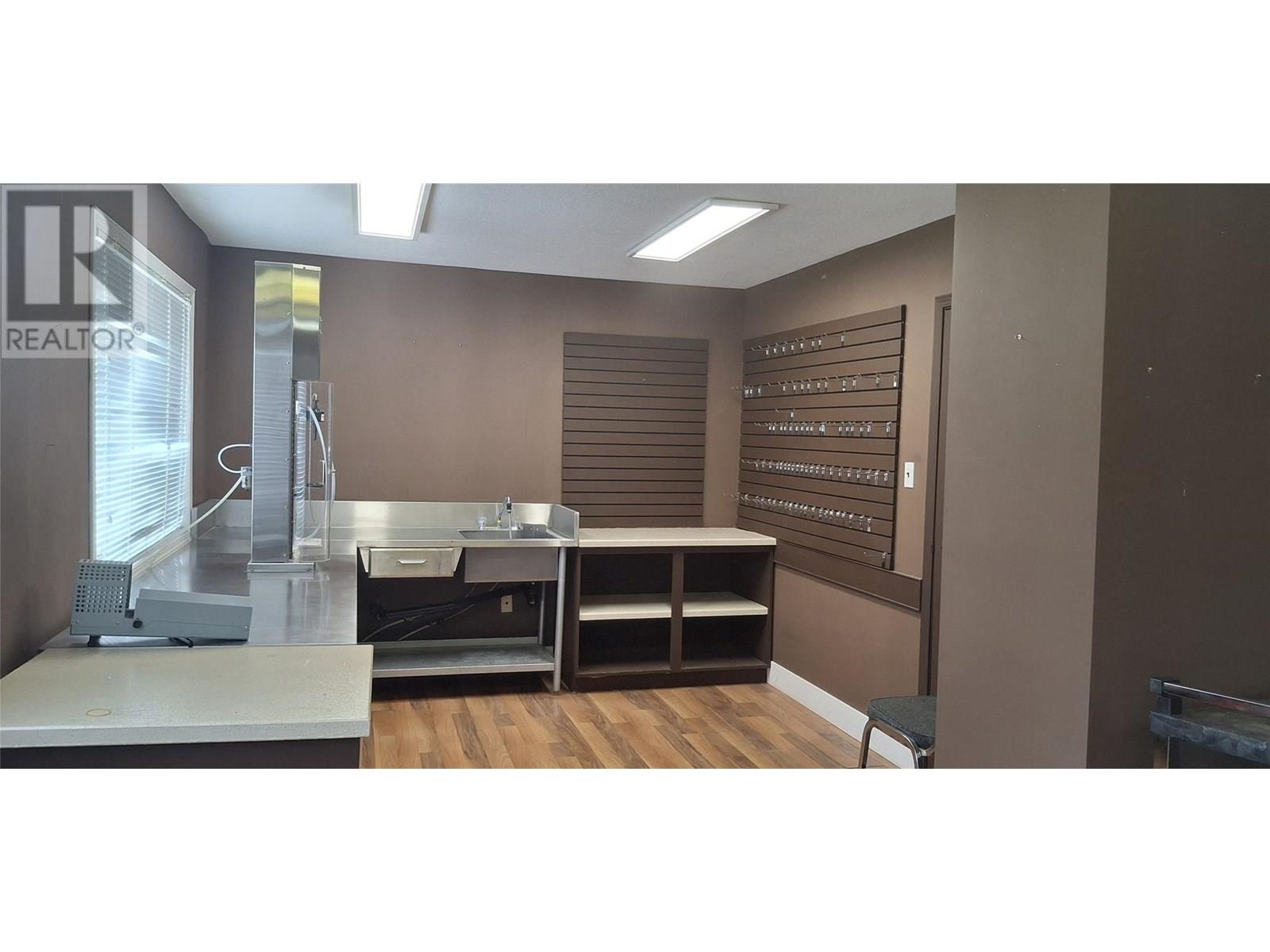 722 1st Avenue, Chase, British Columbia  V0E 1M0 - Photo 4 - 10353677