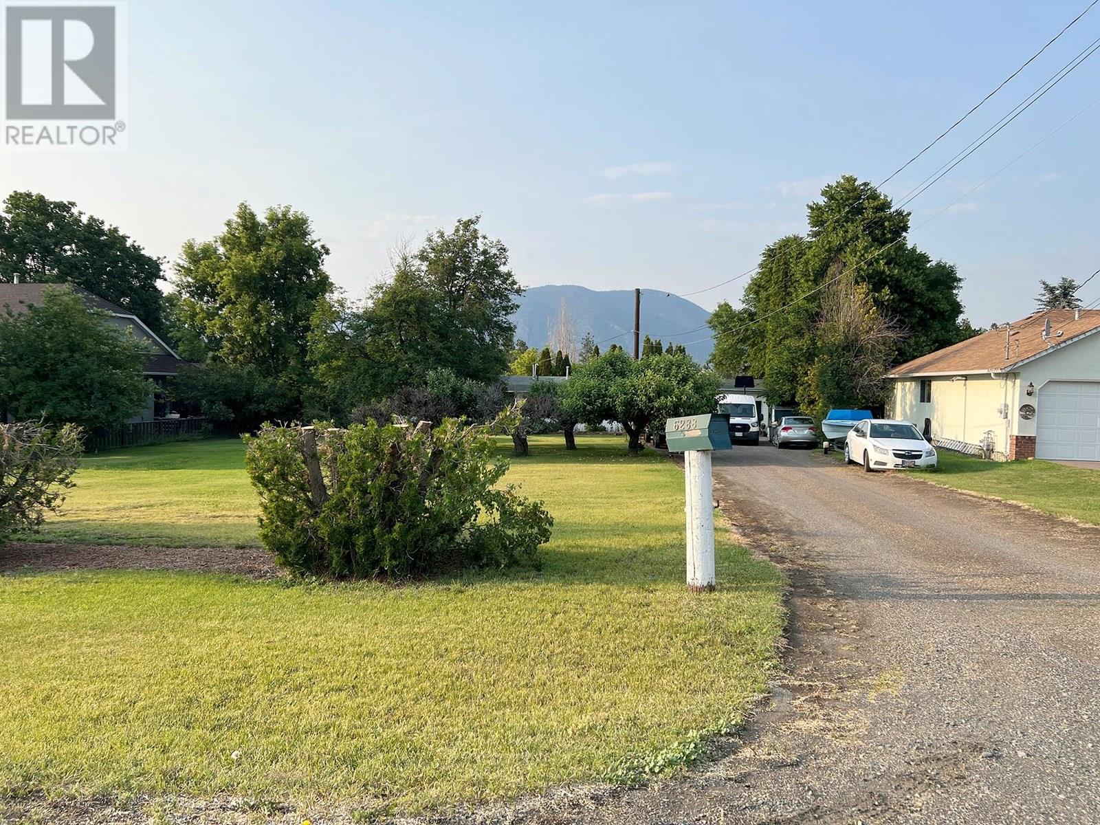 6288 Meadowland Crescent, Kamloops, British Columbia  V2C 5C2 - Photo 3 - 10353916