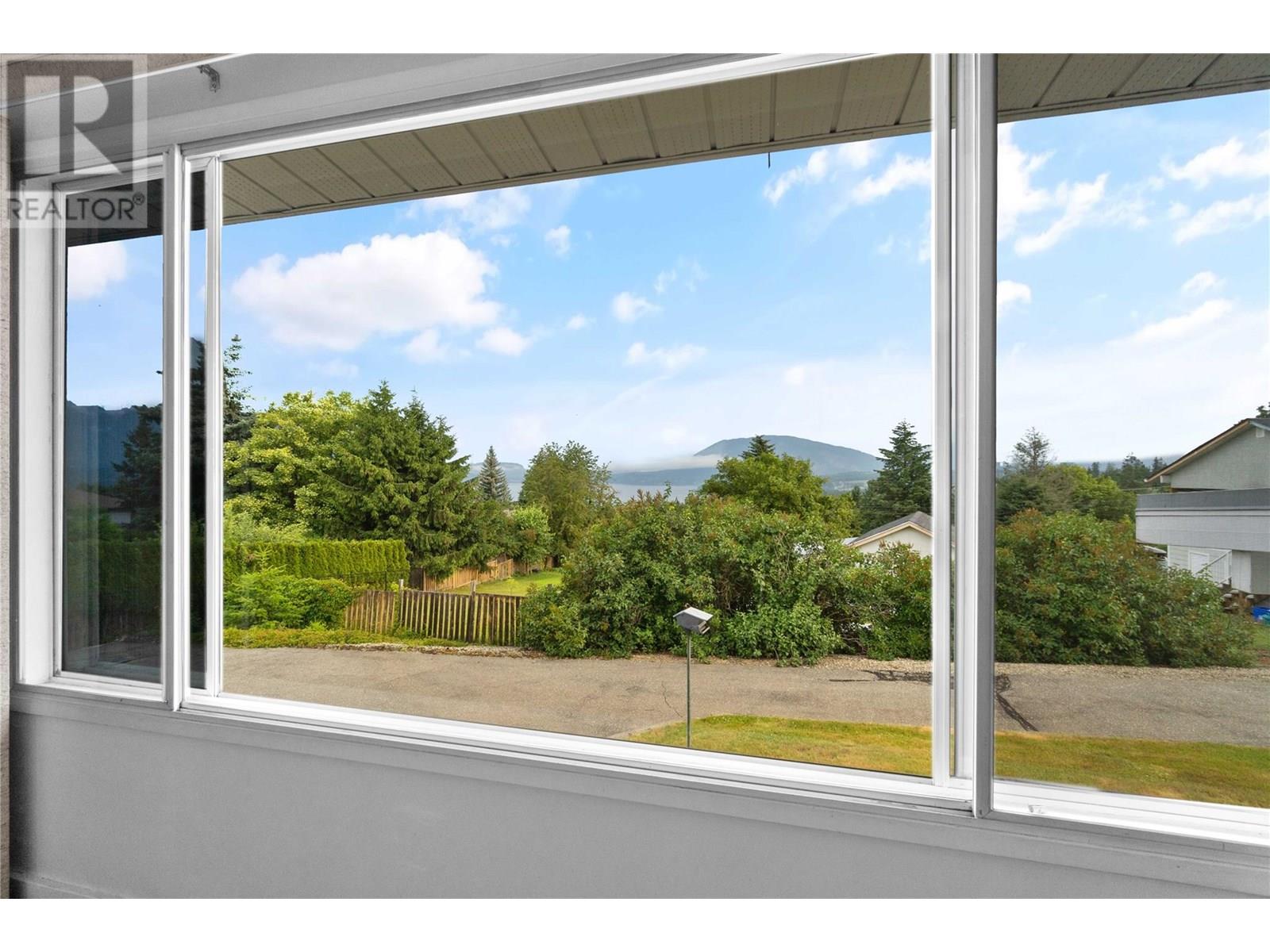 1431 15 Street Se, Salmon Arm, British Columbia  V1E 2G8 - Photo 17 - 10353355