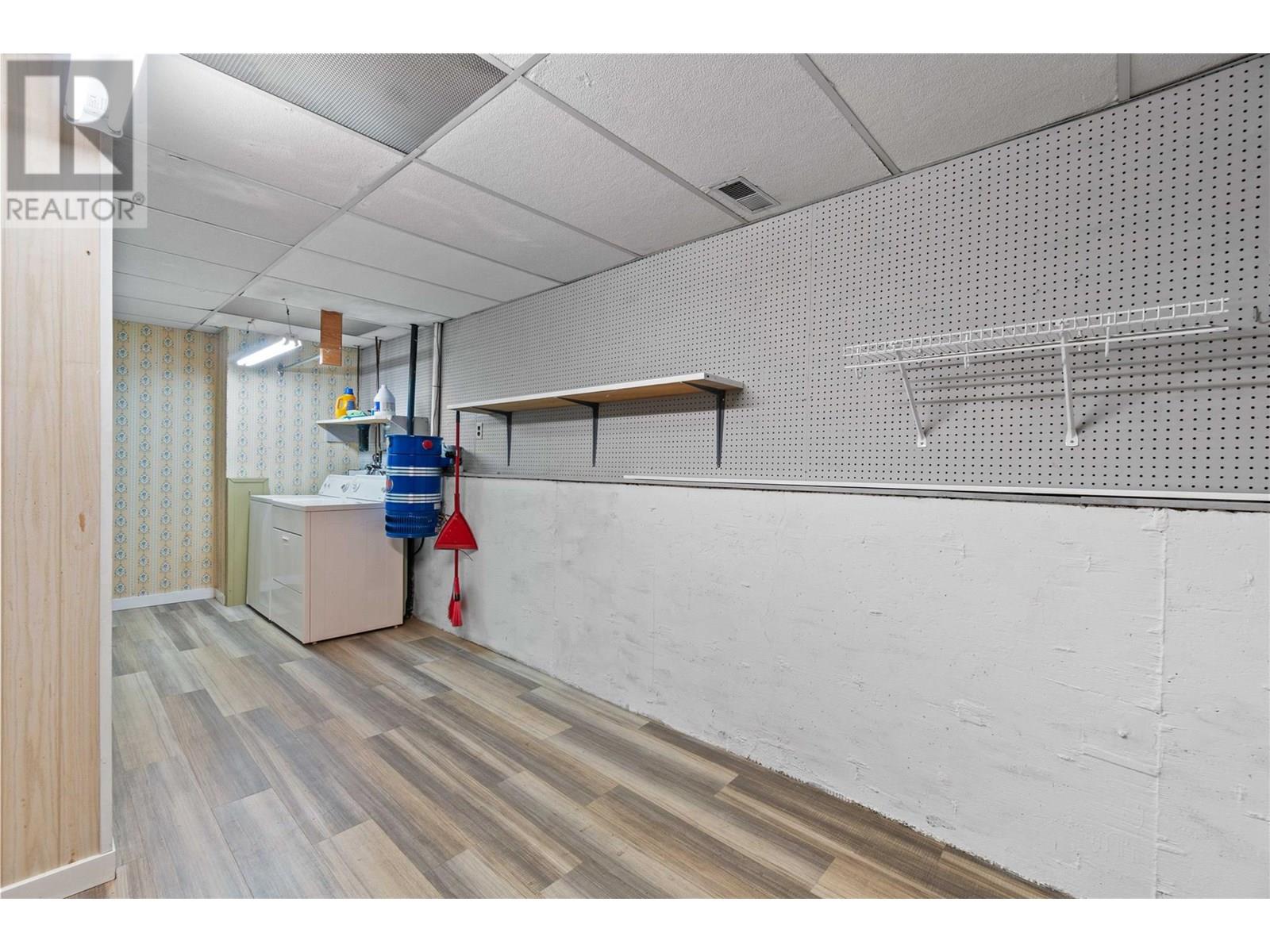 1431 15 Street Se, Salmon Arm, British Columbia  V1E 2G8 - Photo 39 - 10353355