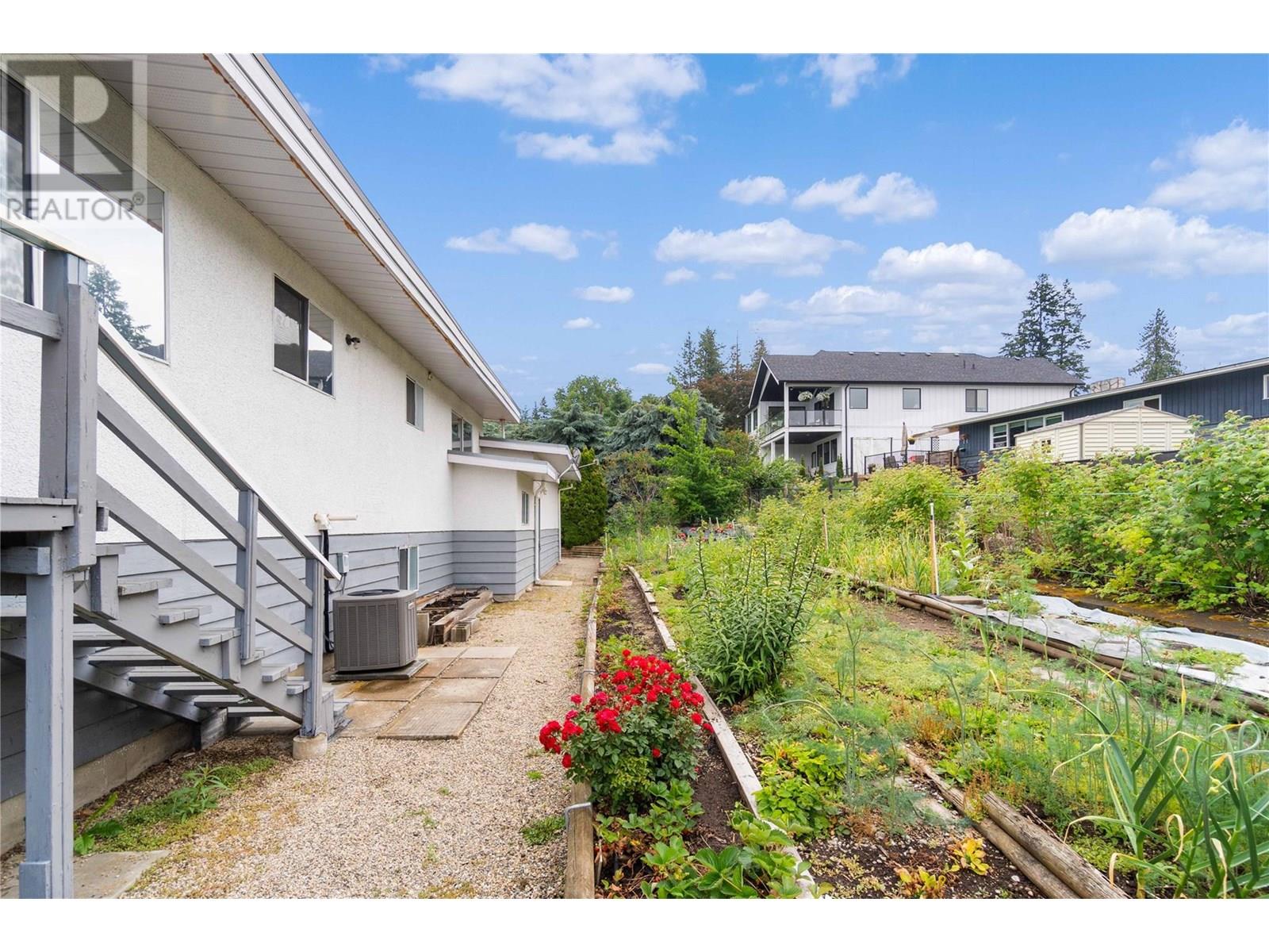 1431 15 Street Se, Salmon Arm, British Columbia  V1E 2G8 - Photo 65 - 10353355