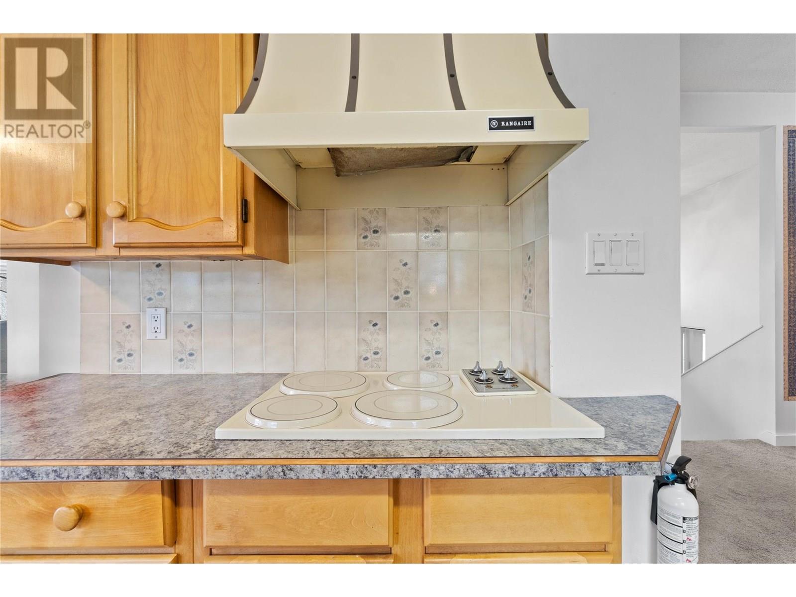 1431 15 Street Se, Salmon Arm, British Columbia  V1E 2G8 - Photo 7 - 10353355