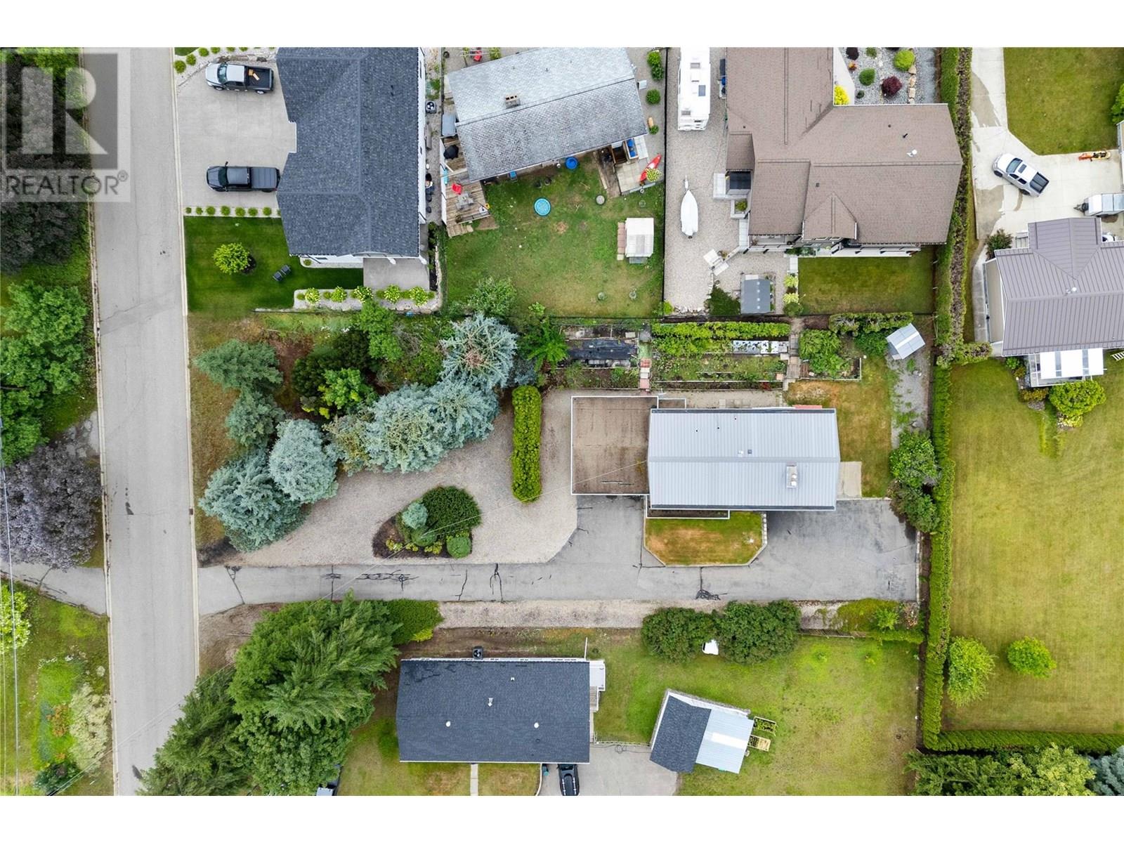 1431 15 Street Se, Salmon Arm, British Columbia  V1E 2G8 - Photo 82 - 10353355