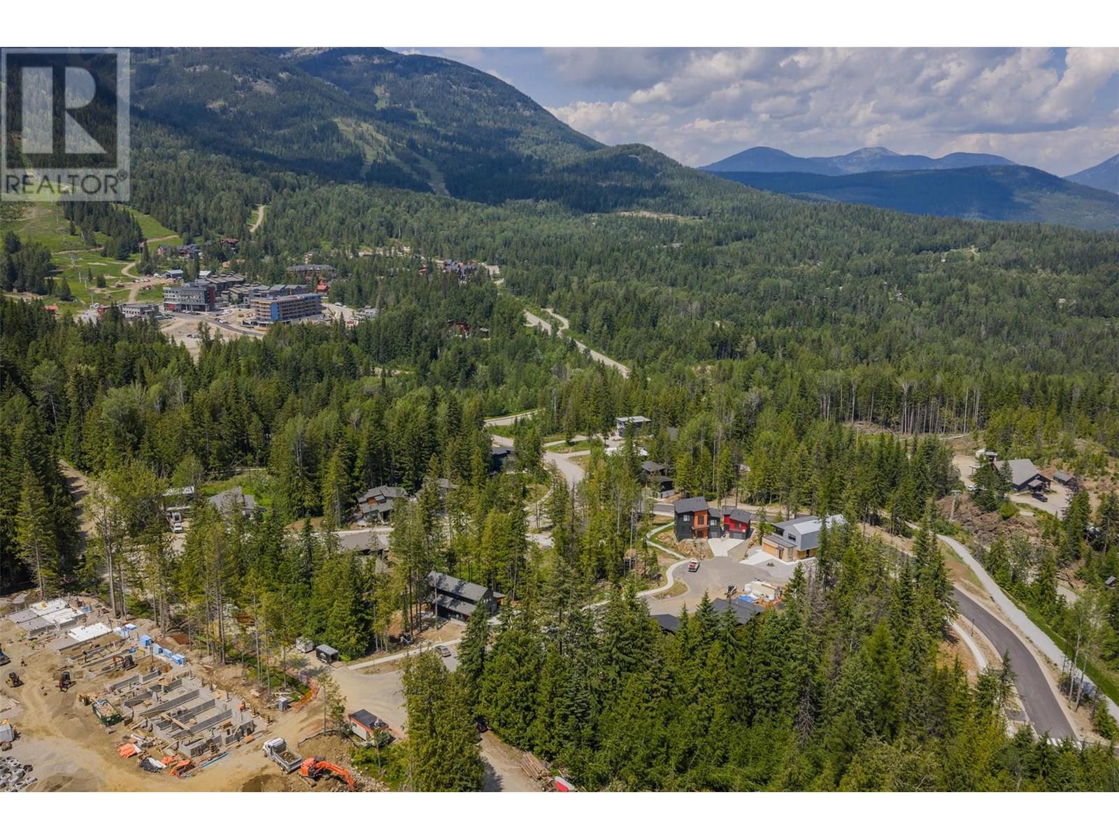 302 Larch Terr, Rossland, British Columbia  V0G 1Y0 - Photo 4 - 10353988