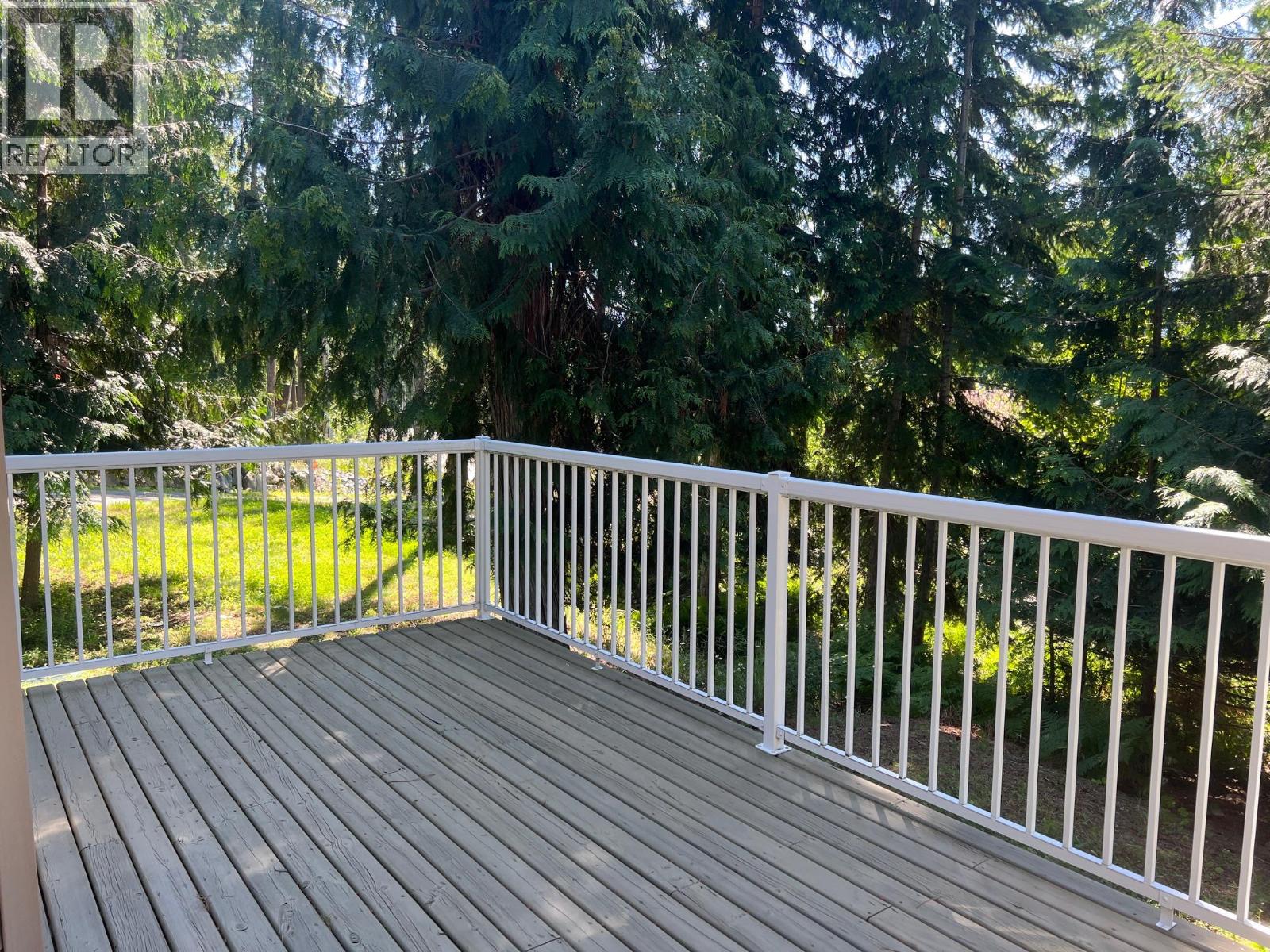 7461 Stampede Trail, Anglemont, British Columbia  V0E 1M8 - Photo 30 - 10354042