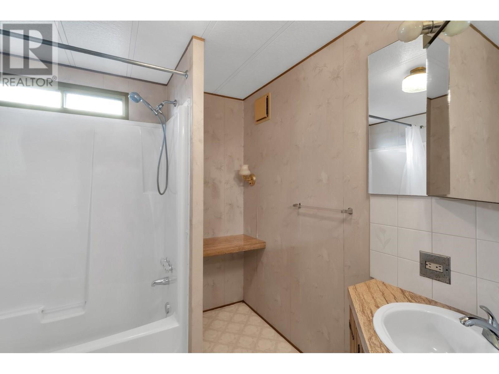 2776 Clapperton Avenue Unit# 105, Merritt, British Columbia  V0K 1B0 - Photo 14 - 10353970