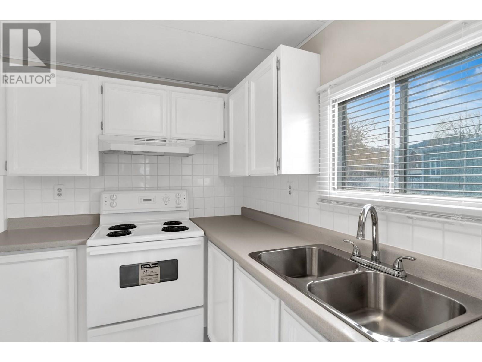 2776 Clapperton Avenue Unit# 3, Merritt, British Columbia  V0K 1B0 - Photo 3 - 10353776