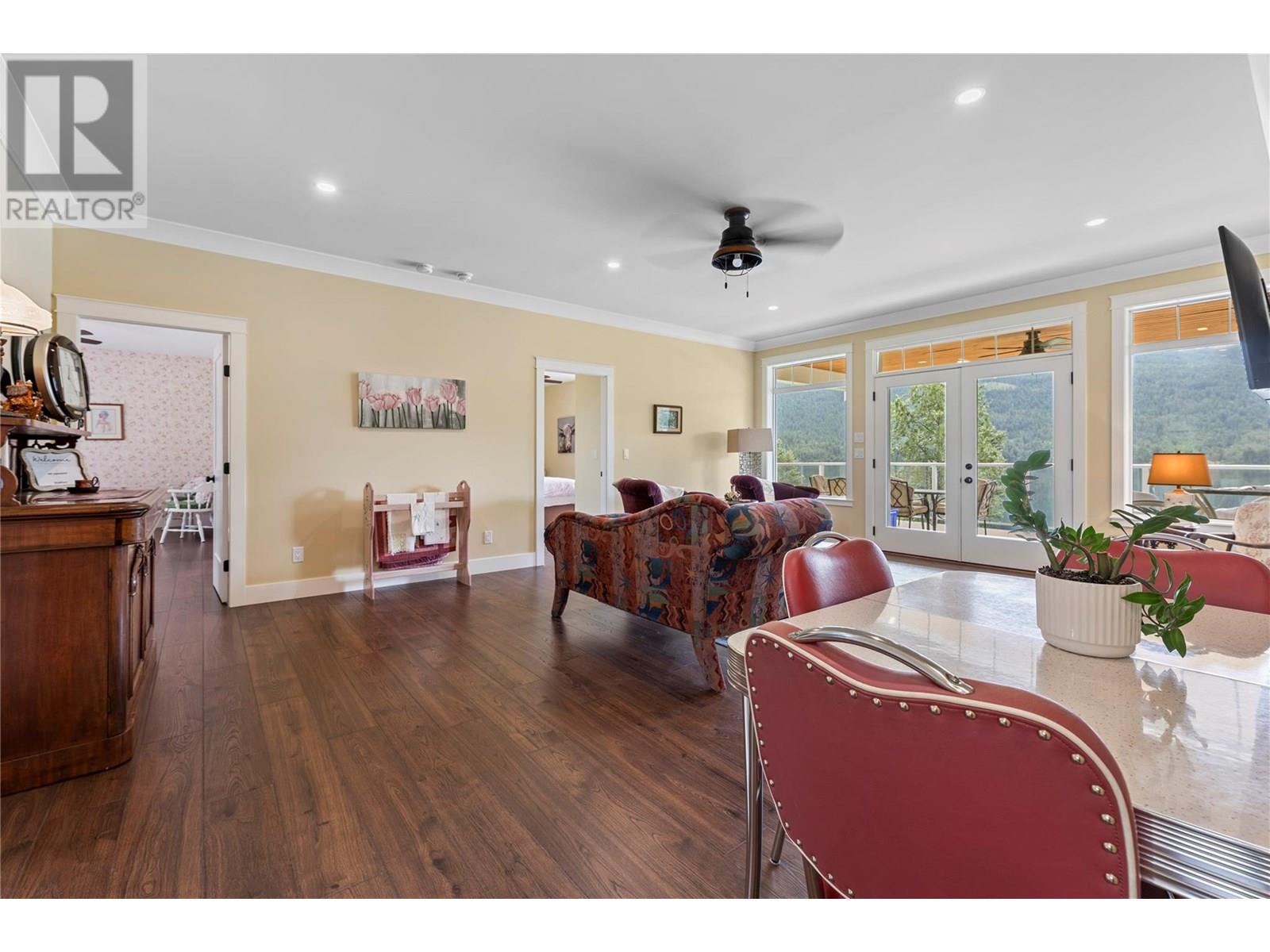 3828 Parri Road, Sorrento, British Columbia  V0E 2W1 - Photo 47 - 10354124