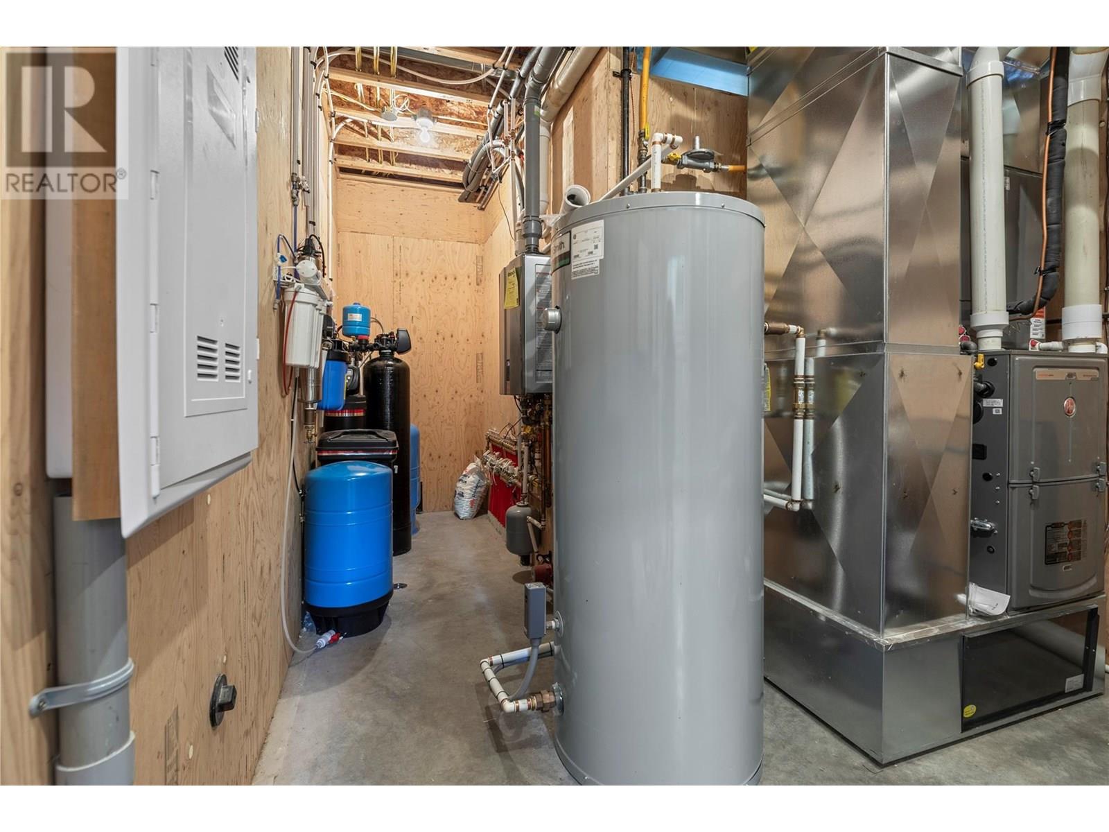 3828 Parri Road, Sorrento, British Columbia  V0E 2W1 - Photo 75 - 10354124