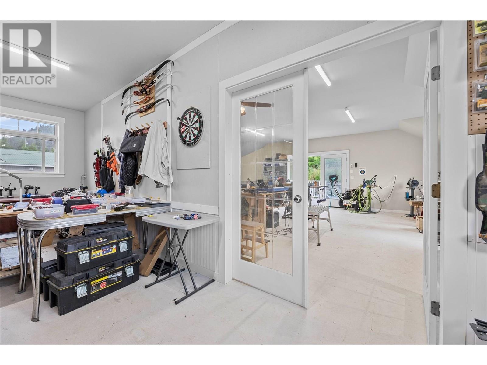 3828 Parri Road, Sorrento, British Columbia  V0E 2W1 - Photo 86 - 10354124