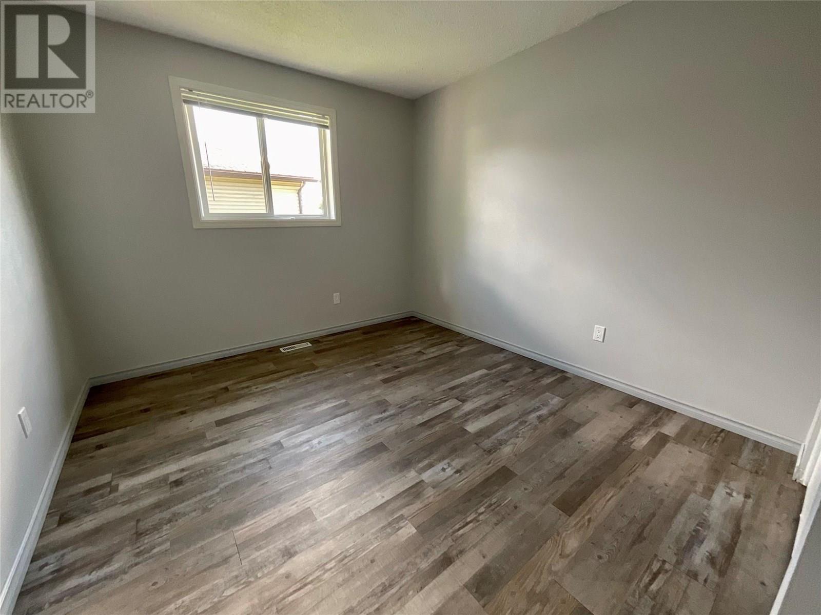 103 Hambrook Lane, Tumbler Ridge, British Columbia  V0C 2W0 - Photo 10 - 10354031